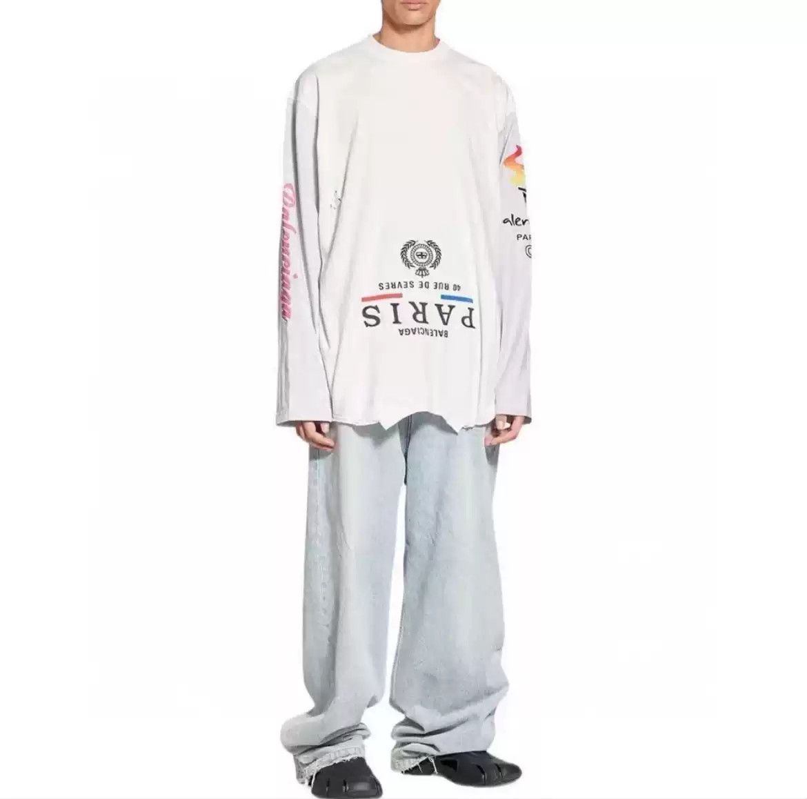 Balenciaga Balenciaga Inverted Print Loose Patchwork Logo Long Sleeve Size US L / EU 52-54 / 3 - 6 Thumbnail