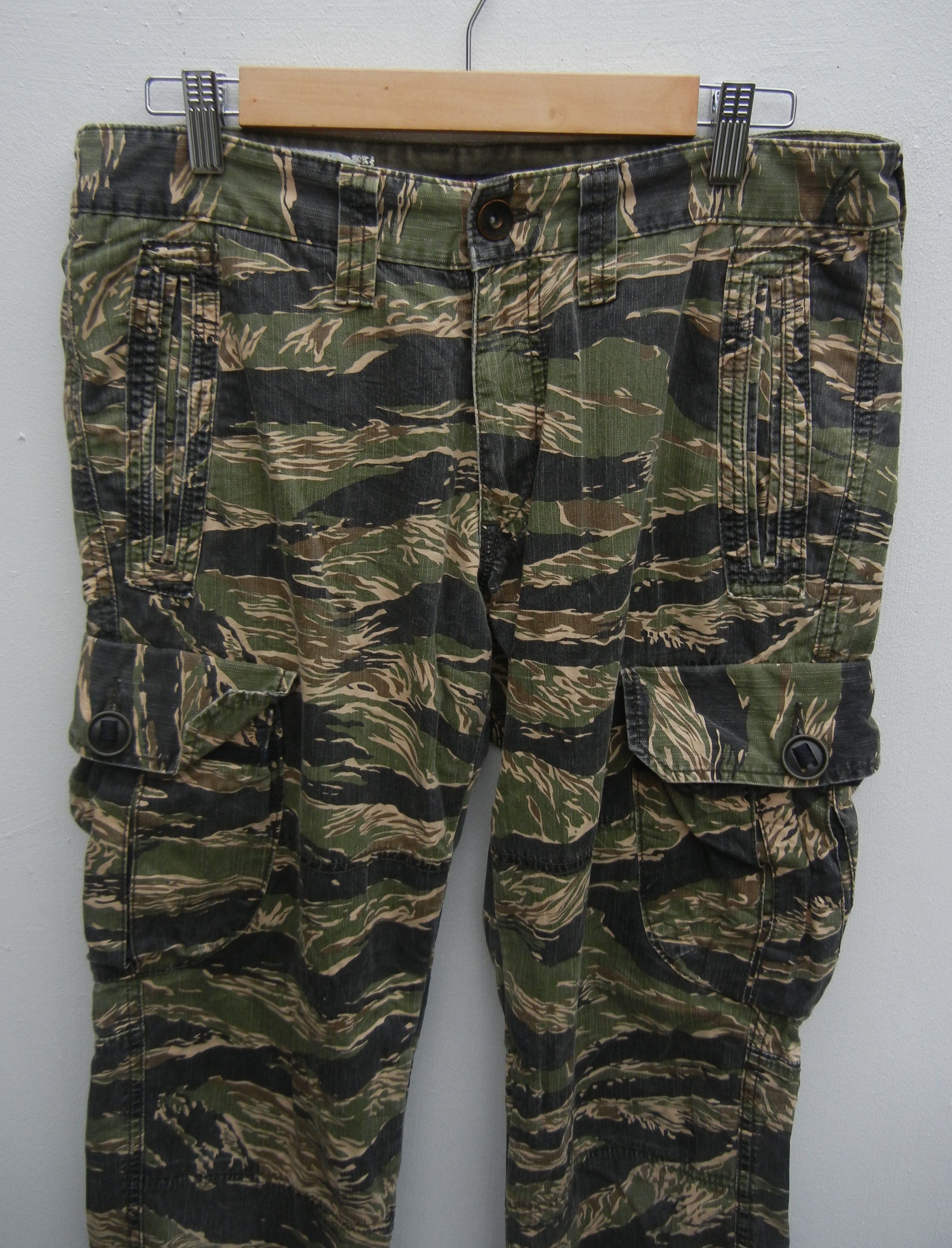 If Six Was Nine × Le Grande Bleu (L.G.B.) Surplus Cargo Pants Zipper Cargo Tiger Stripes Pants Size US 34 / EU 50 - 3 Thumbnail