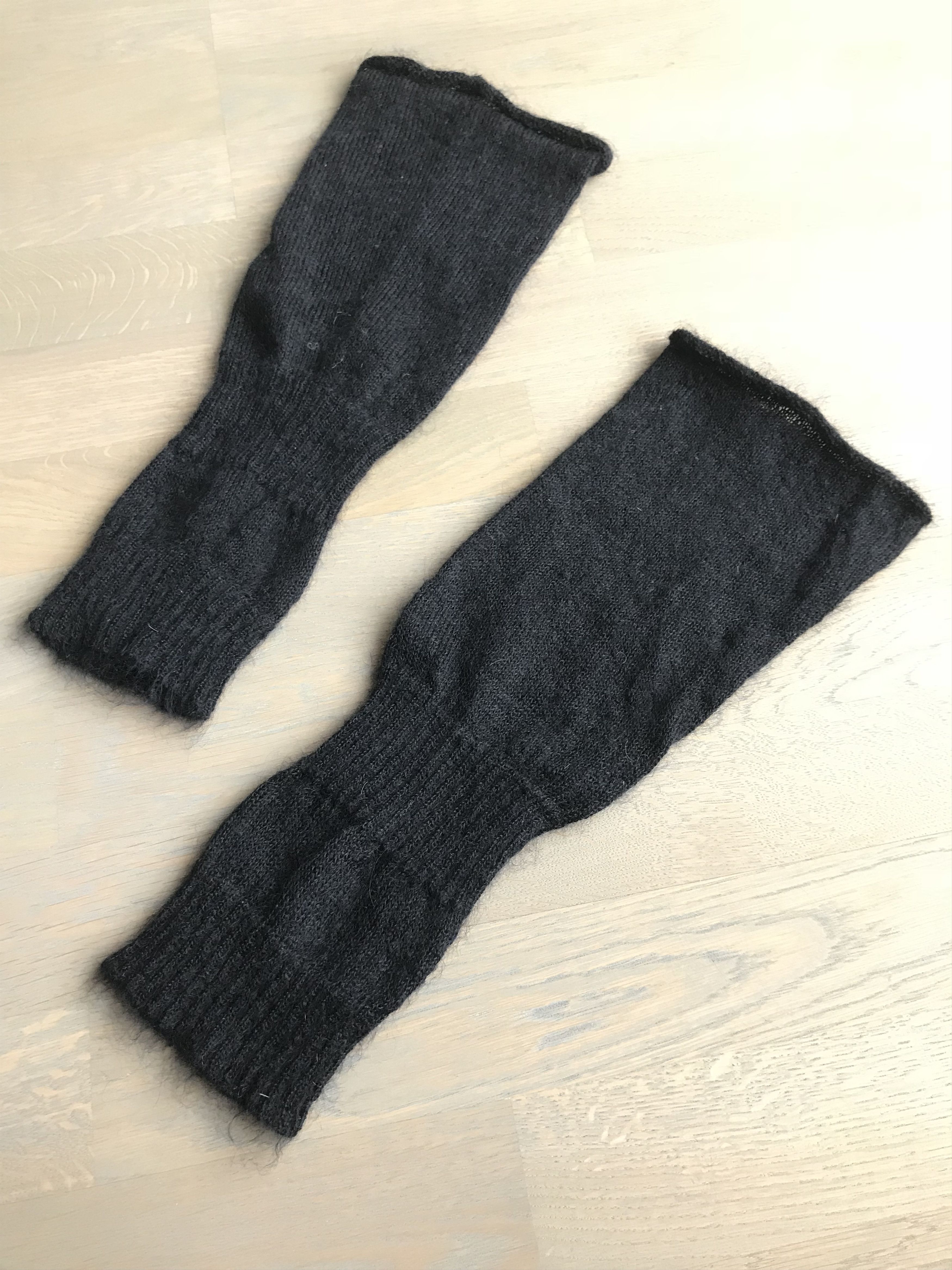 Dior × Hedi Slimane Hedi Slimane / Arm Warmers / Dior Homme / FW07