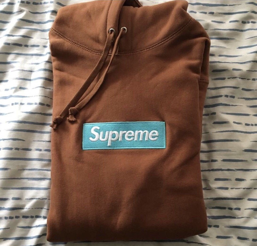 Supreme FW17 Rust Box Logo Hoodie Size Large|100% Authentic | Pre-Owned