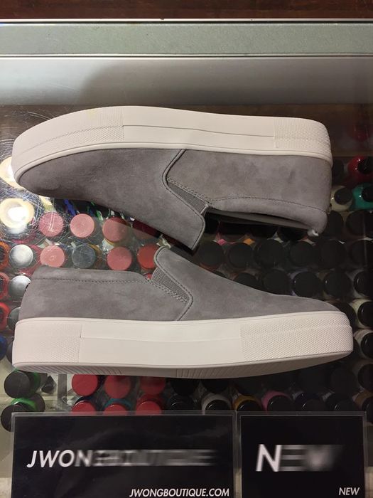 Steve madden best sale gills grey suede