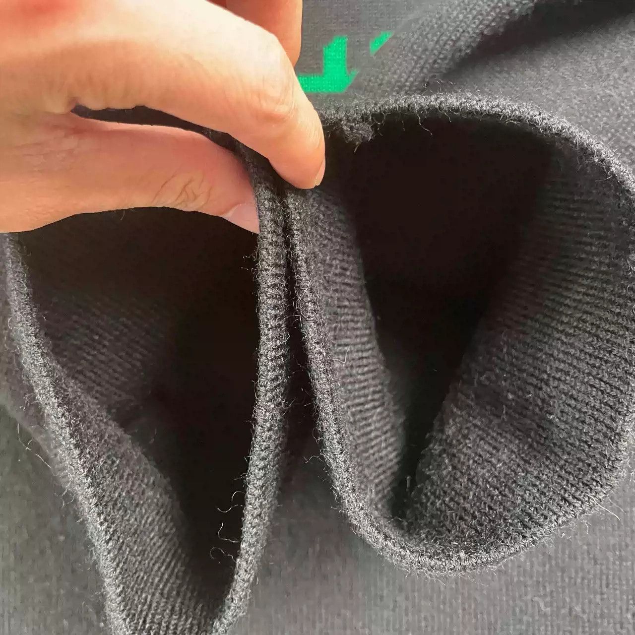 Balenciaga Balenciaga Black Seven Languages Hoodie Size US L / EU 52-54 / 3 - 4 Thumbnail