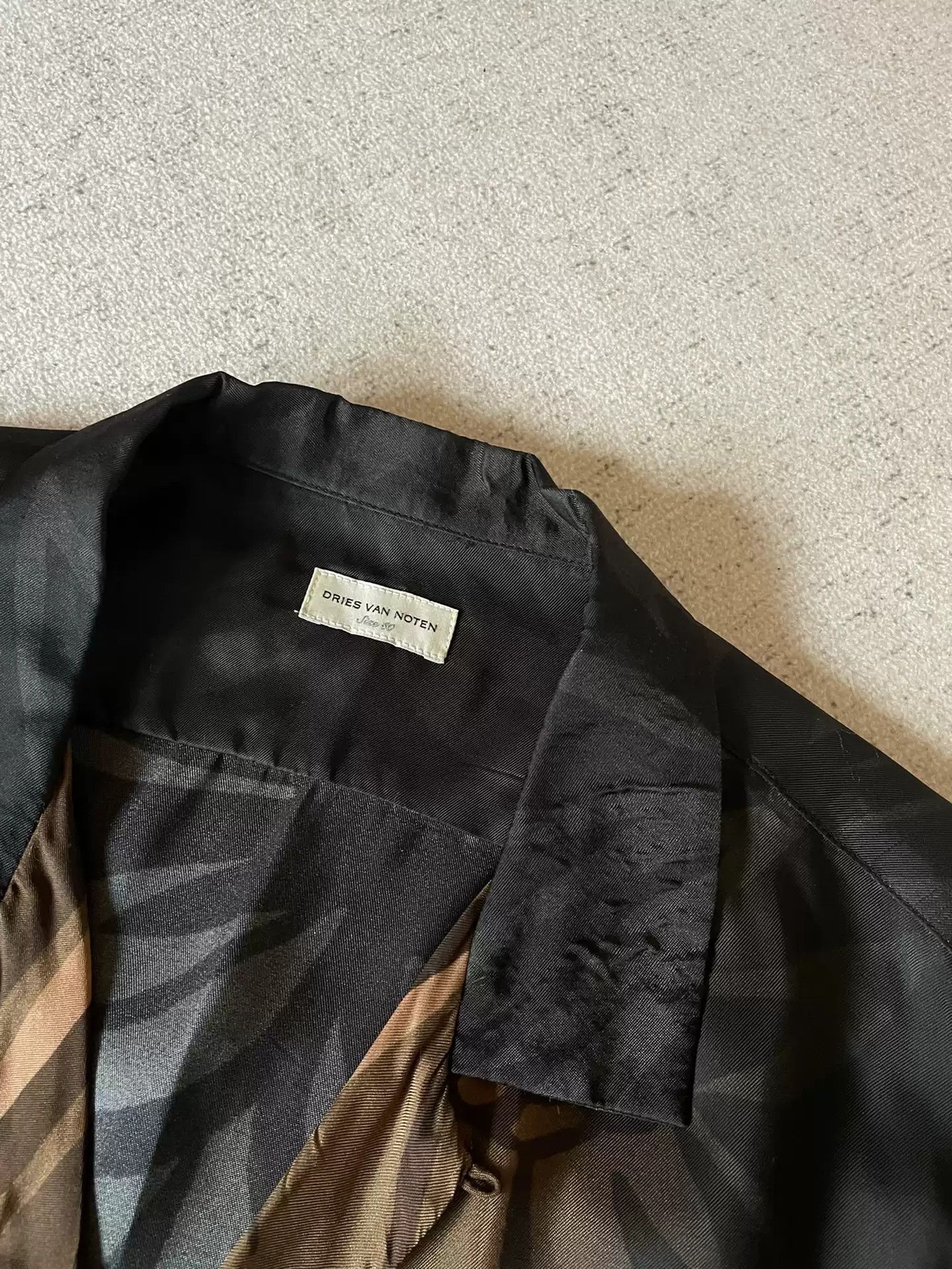 Dries Van Noten Dries Van Noten Black Brown Printed Satin Silk Short Sleeve Shirt Size US L / EU 52-54 / 3 - 5 Thumbnail