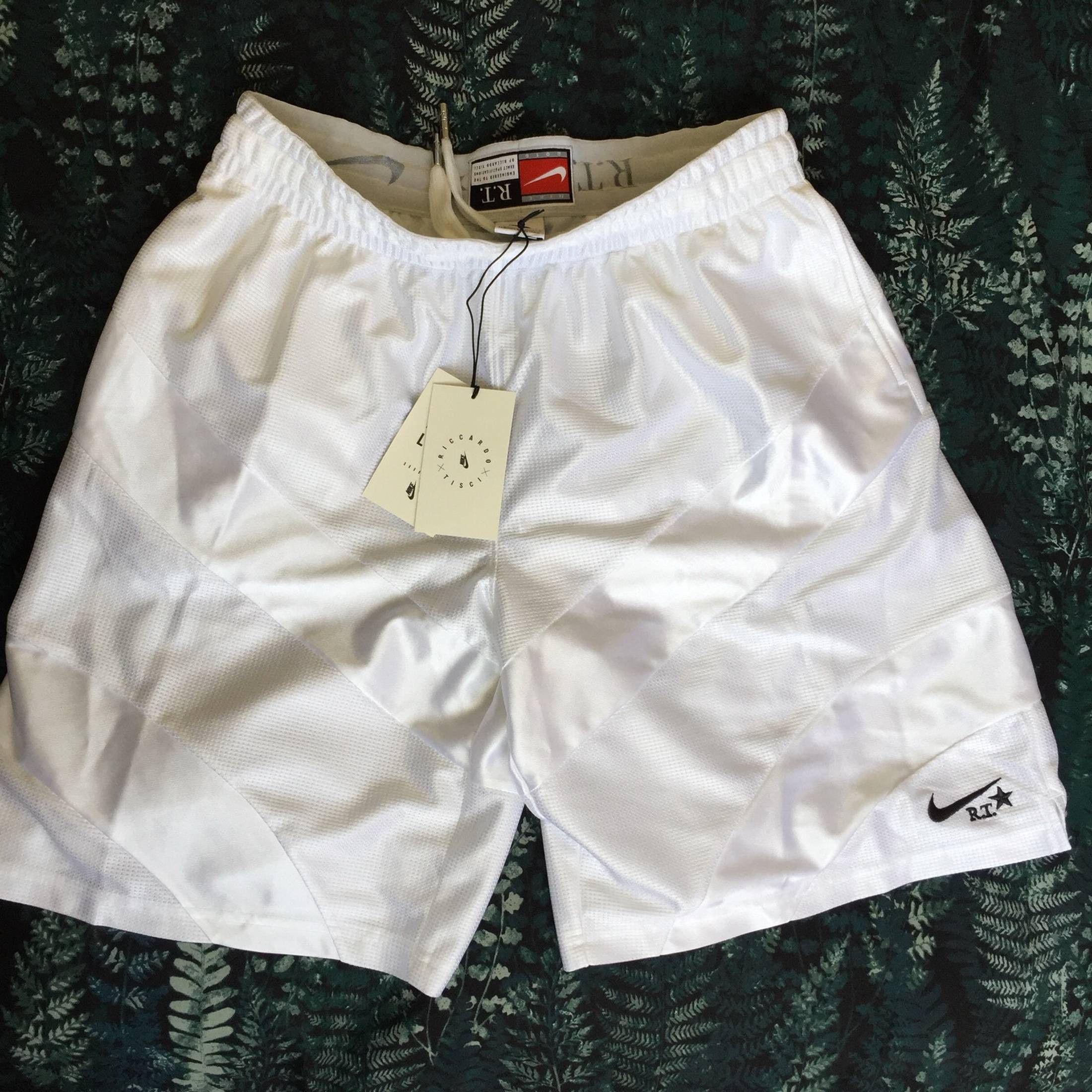 美品 NIKE LAB × RICCARDO TISCI バスケットショーツ - メルカリ