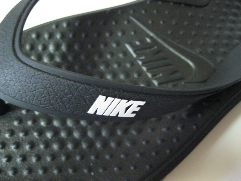 nike solay flip flops black