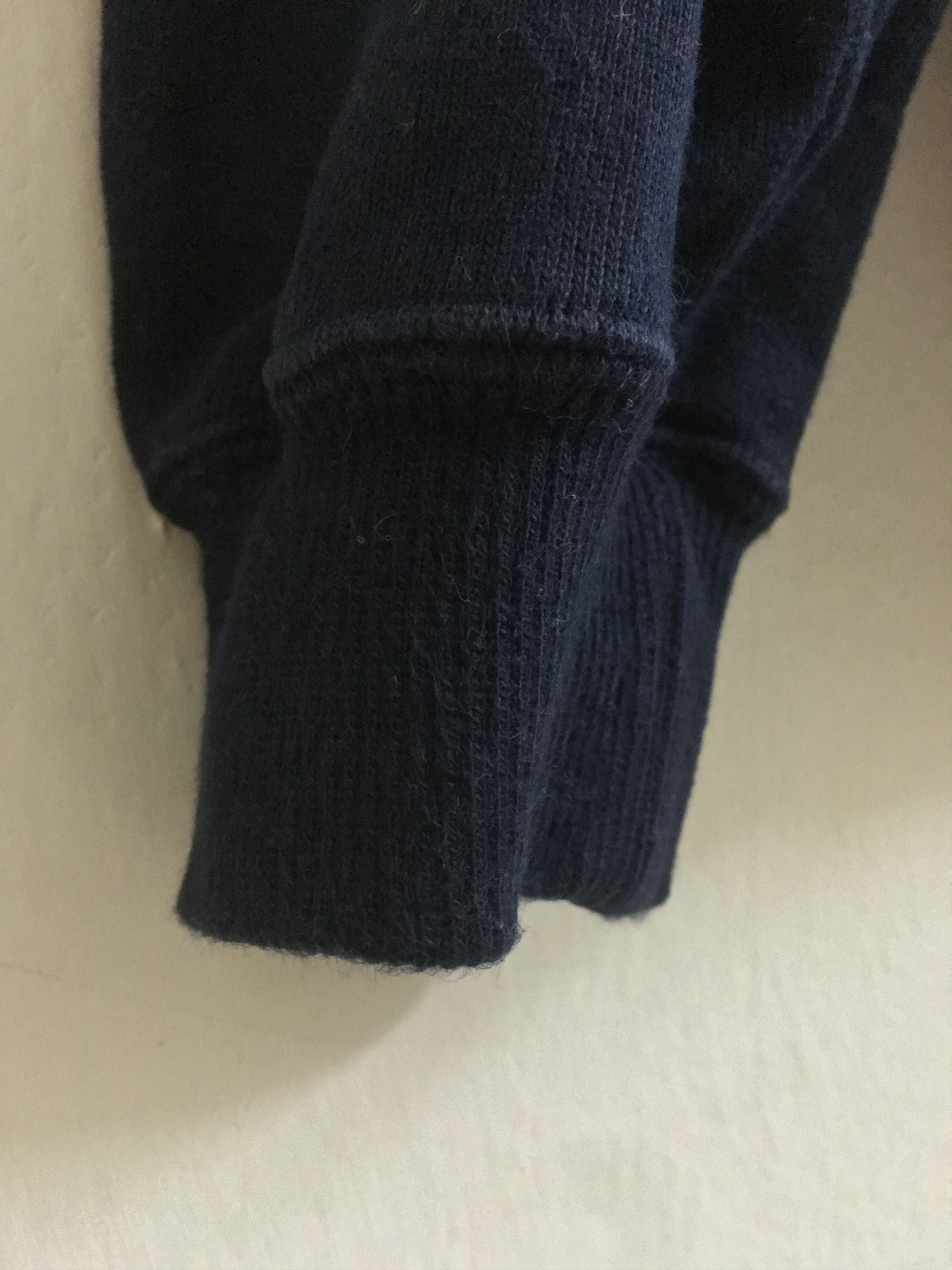 Ellesse × Vintage Vintage Ellesse Sweatshirt Spell out Armpit 19"x 25" Size US M / EU 48-50 / 2 - 4 Thumbnail