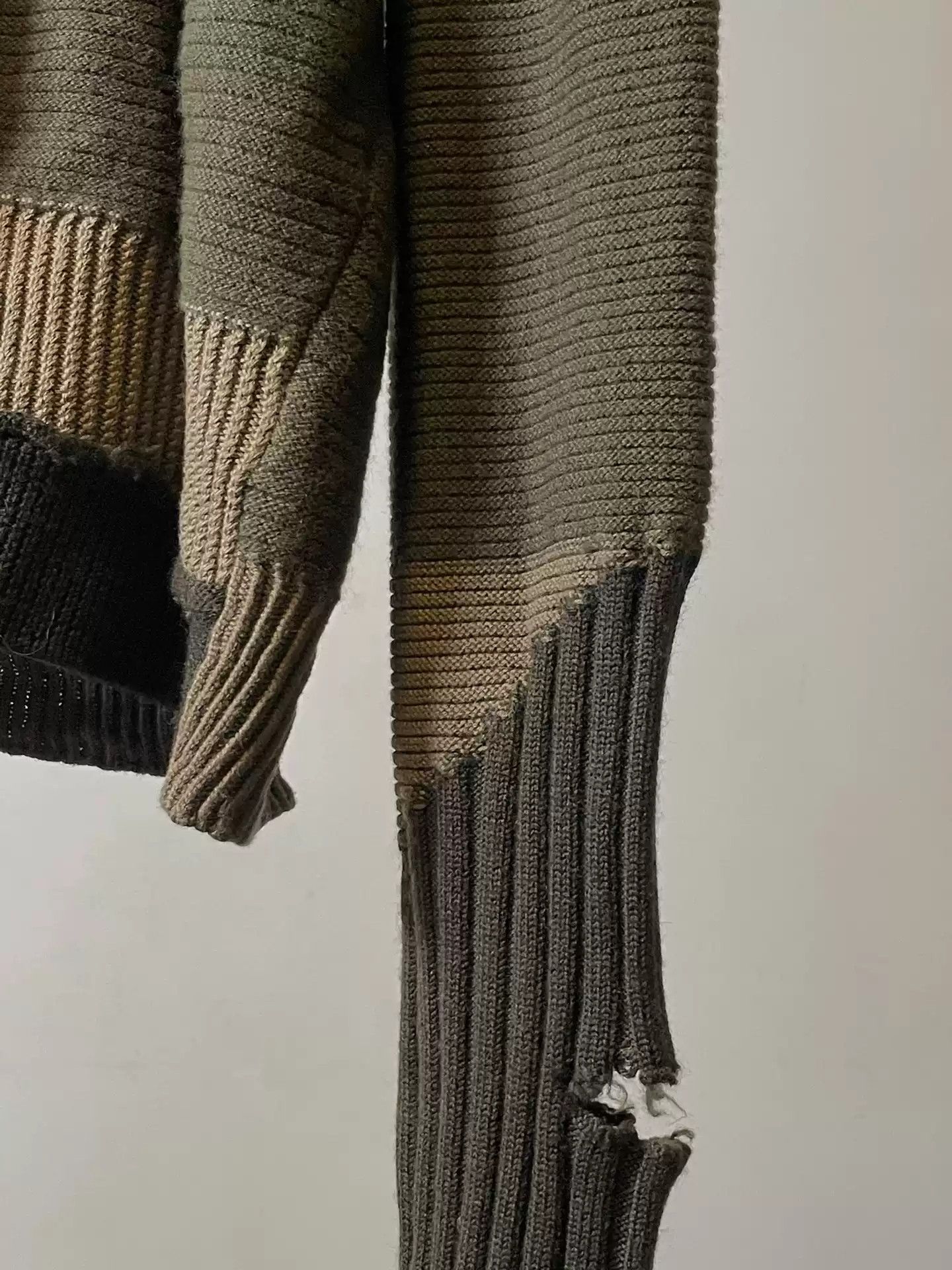 Helmut Lang Helmut Lang | eroded splicing sweater Size US M / EU 48-50 / 2 - 3 Thumbnail