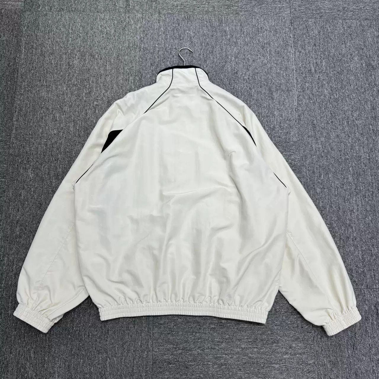 Balenciaga Balenciaga Ski Collection Embroidered Sprinkler Jacket Size US S / EU 44-46 / 1 - 5 Thumbnail