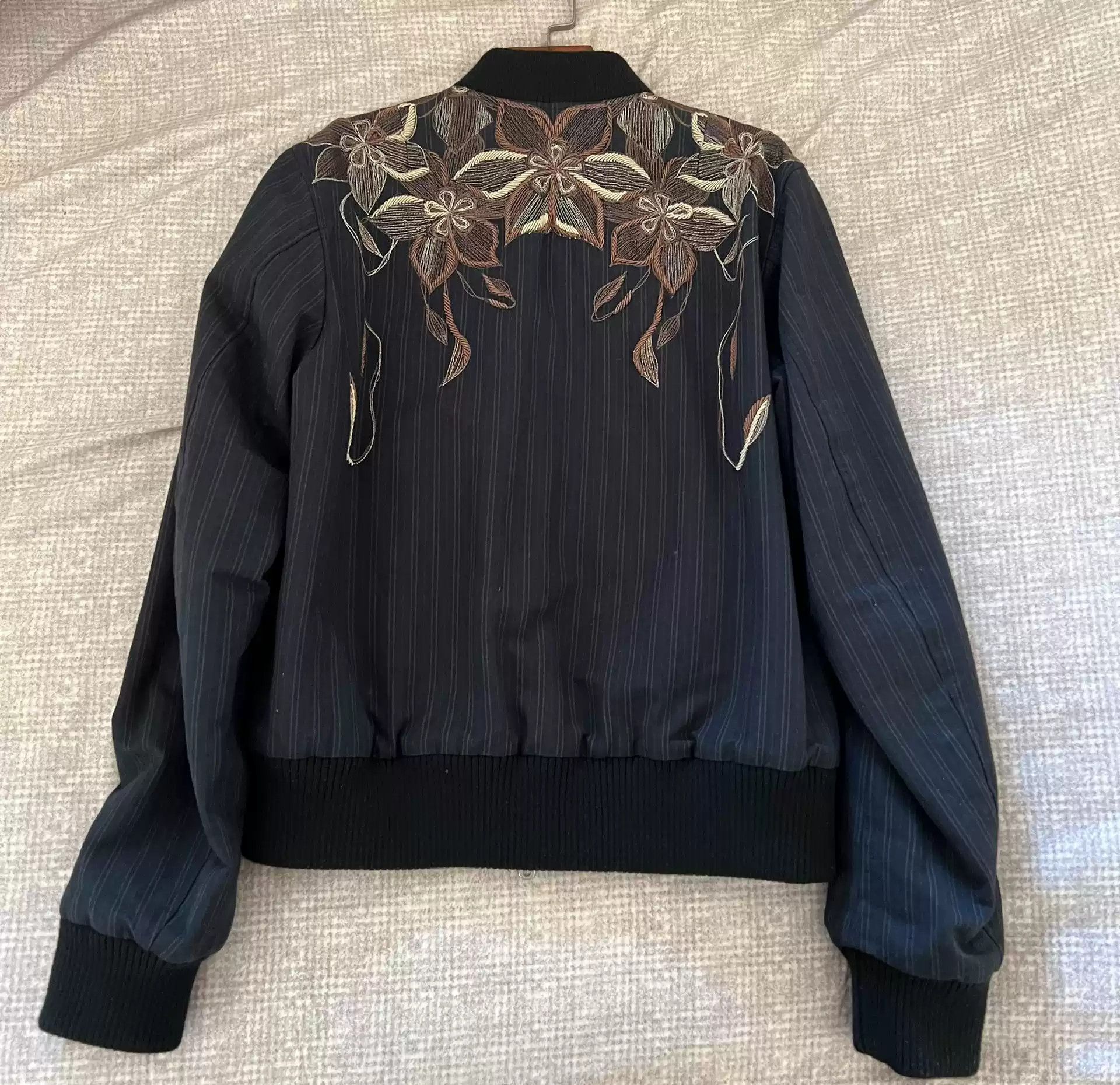 Dries Van Noten dries van noten 17awFlower embroidered bomber jacket Size US M / EU 48-50 / 2 - 2 Thumbnail