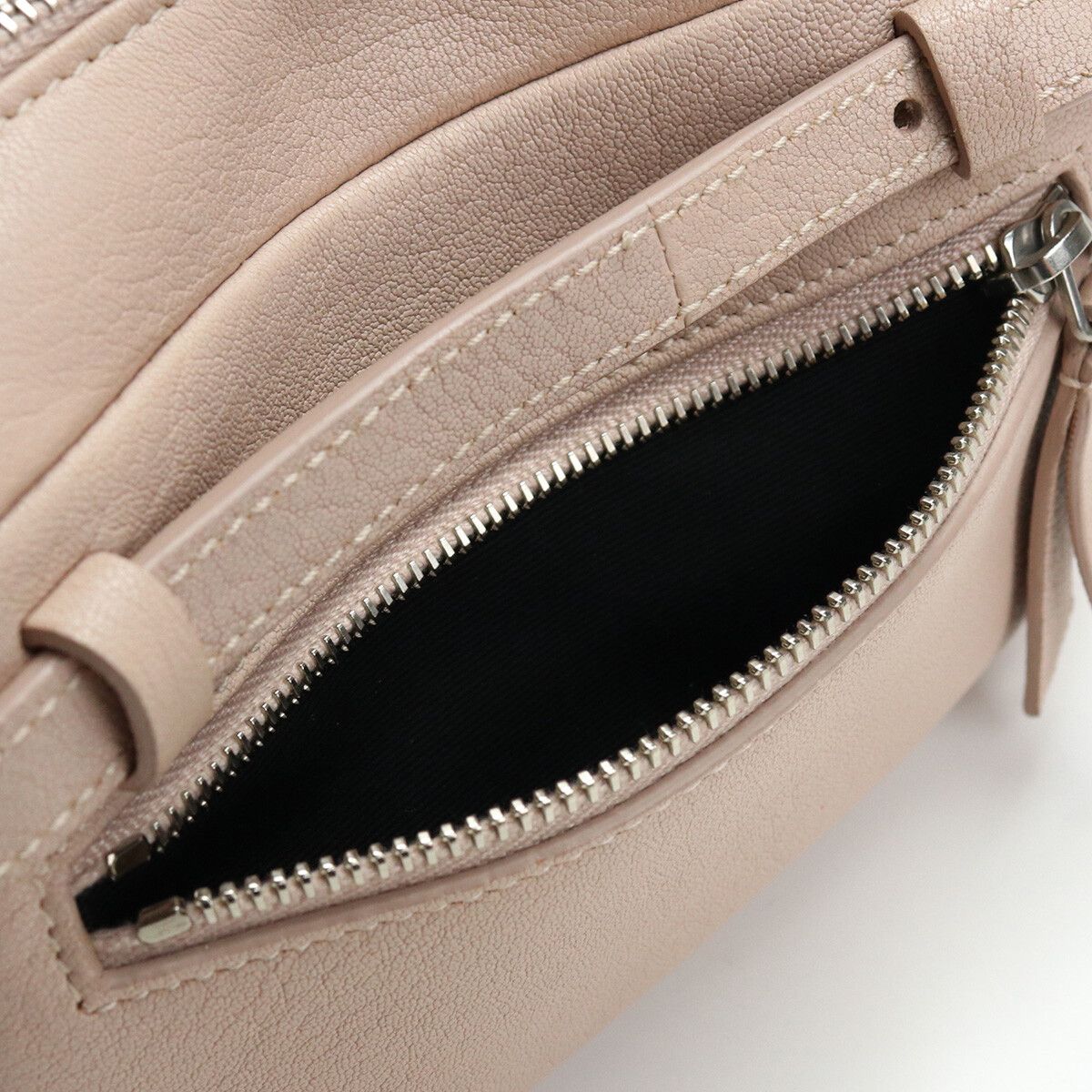 Yves Saint Laurent Yves Saint Laurent Belt Body Bag Leather Size ONE SIZE - 6 Thumbnail