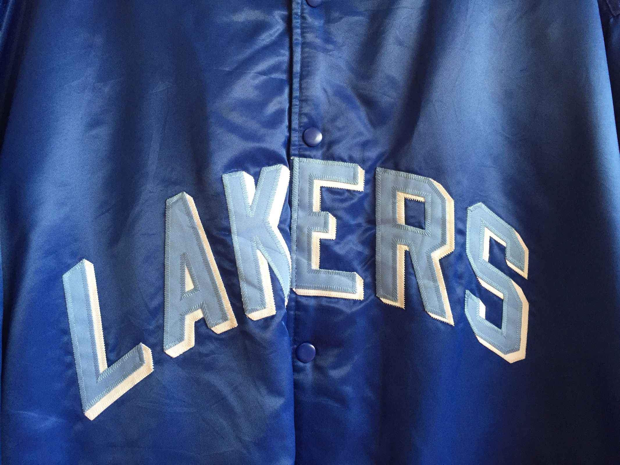 Vintage •Vintage 90s Nba Lakers Varsity Jacket Blue Colour Nba Lakers Majestic Varsity Jacket Hardwood Classic Nba Lakers Jacket XXL Lakers Jacket Size US XXL / EU 58 / 5 - 4 Thumbnail