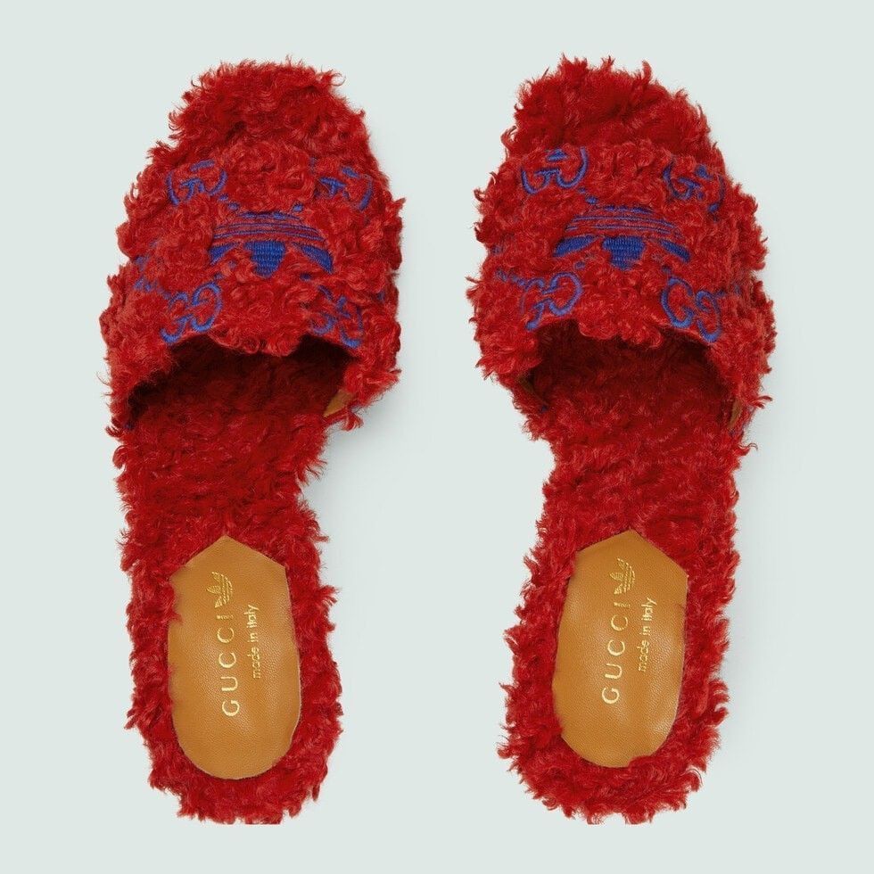 x Adidas Heeled Logo Slide Shearling Sandals in Red