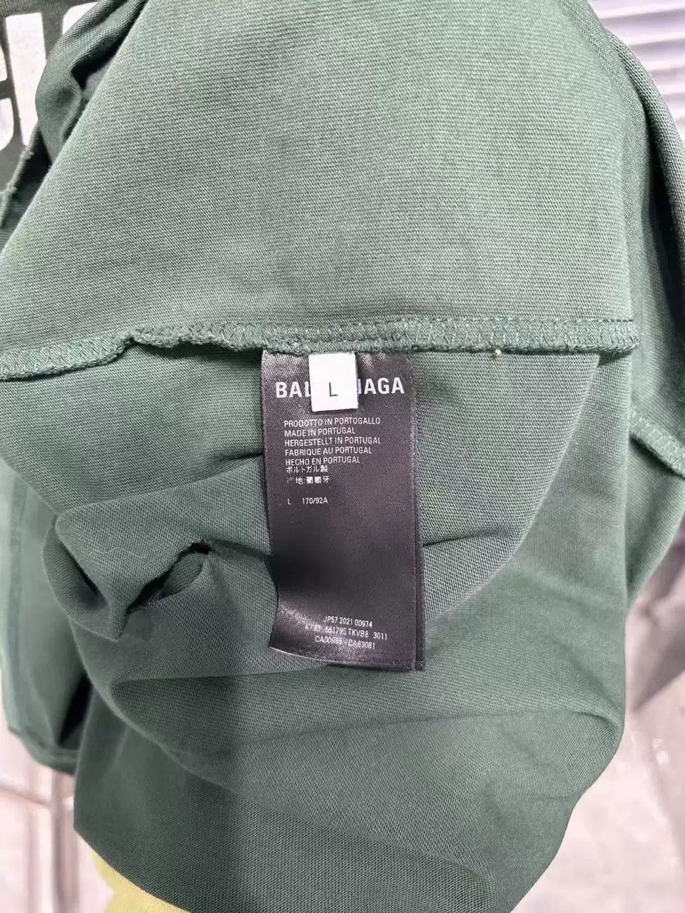 Balenciaga Balenciaga Short Sleeves Size US L / EU 52-54 / 3 - 4 Thumbnail