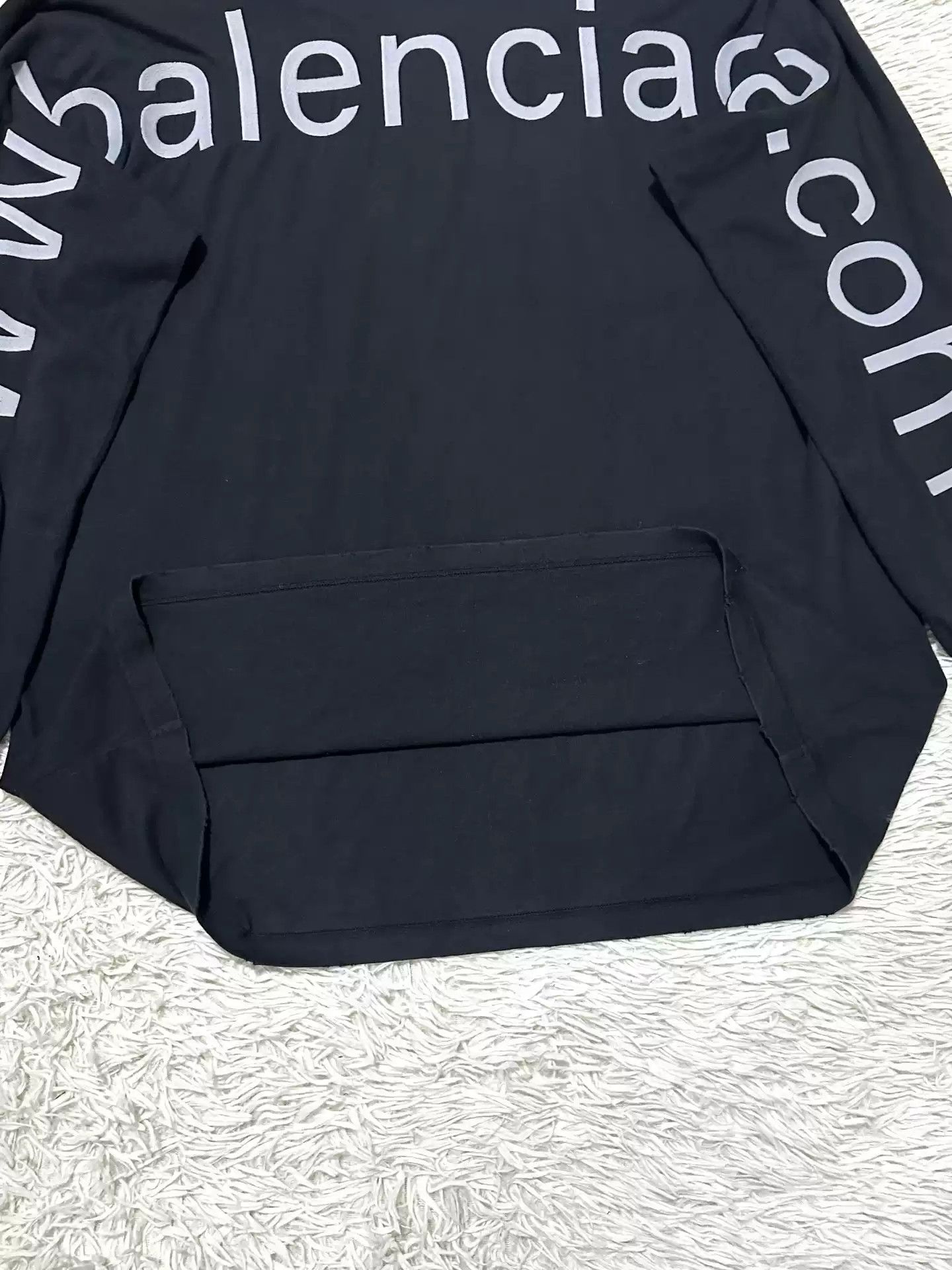 Balenciaga Balenciaga 23FW Erosion Website Embroidery Washed Damaged Long Sleeves Size US L / EU 52-54 / 3 - 4 Thumbnail