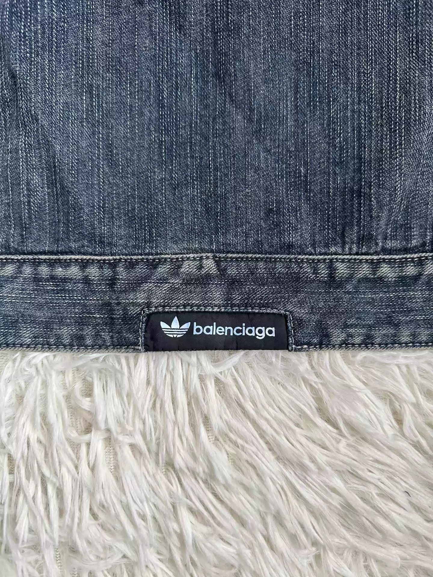 Balenciaga Balenciaga x Adidas Balenciaga SS23 Show New York Stock Exchange VIC Limited Washed Old Hooded Denim jacket Size US S / EU 44-46 / 1 - 7 Thumbnail
