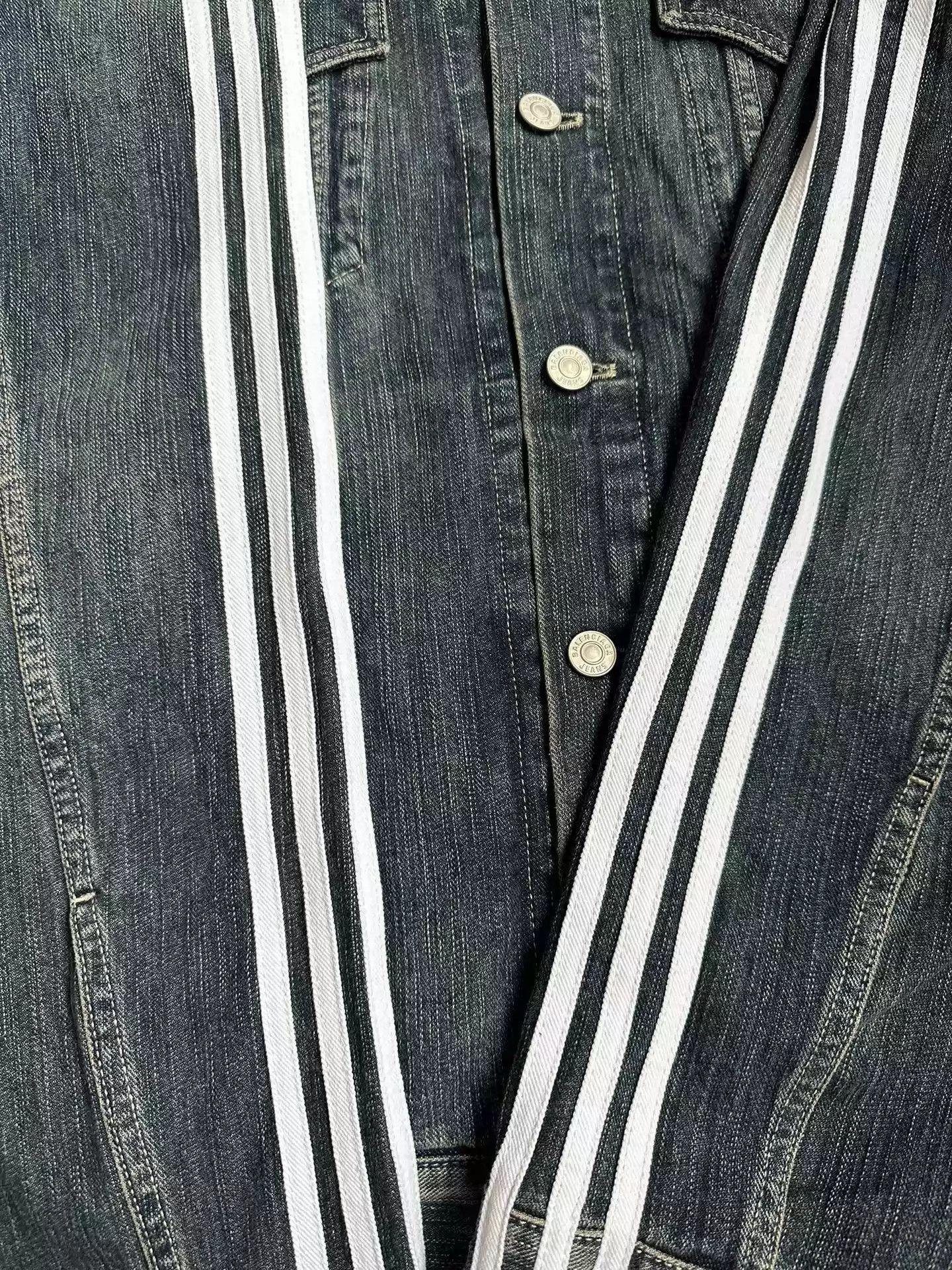 Balenciaga Balenciaga x Adidas Balenciaga SS23 Show New York Stock Exchange VIC Limited Washed Old Hooded Denim jacket Size US S / EU 44-46 / 1 - 6 Thumbnail