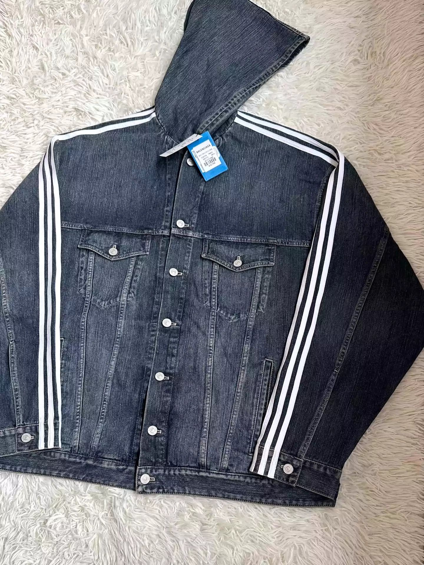 Balenciaga Balenciaga x Adidas Balenciaga SS23 Show New York Stock Exchange VIC Limited Washed Old Hooded Denim jacket Size US S / EU 44-46 / 1 - 5 Thumbnail