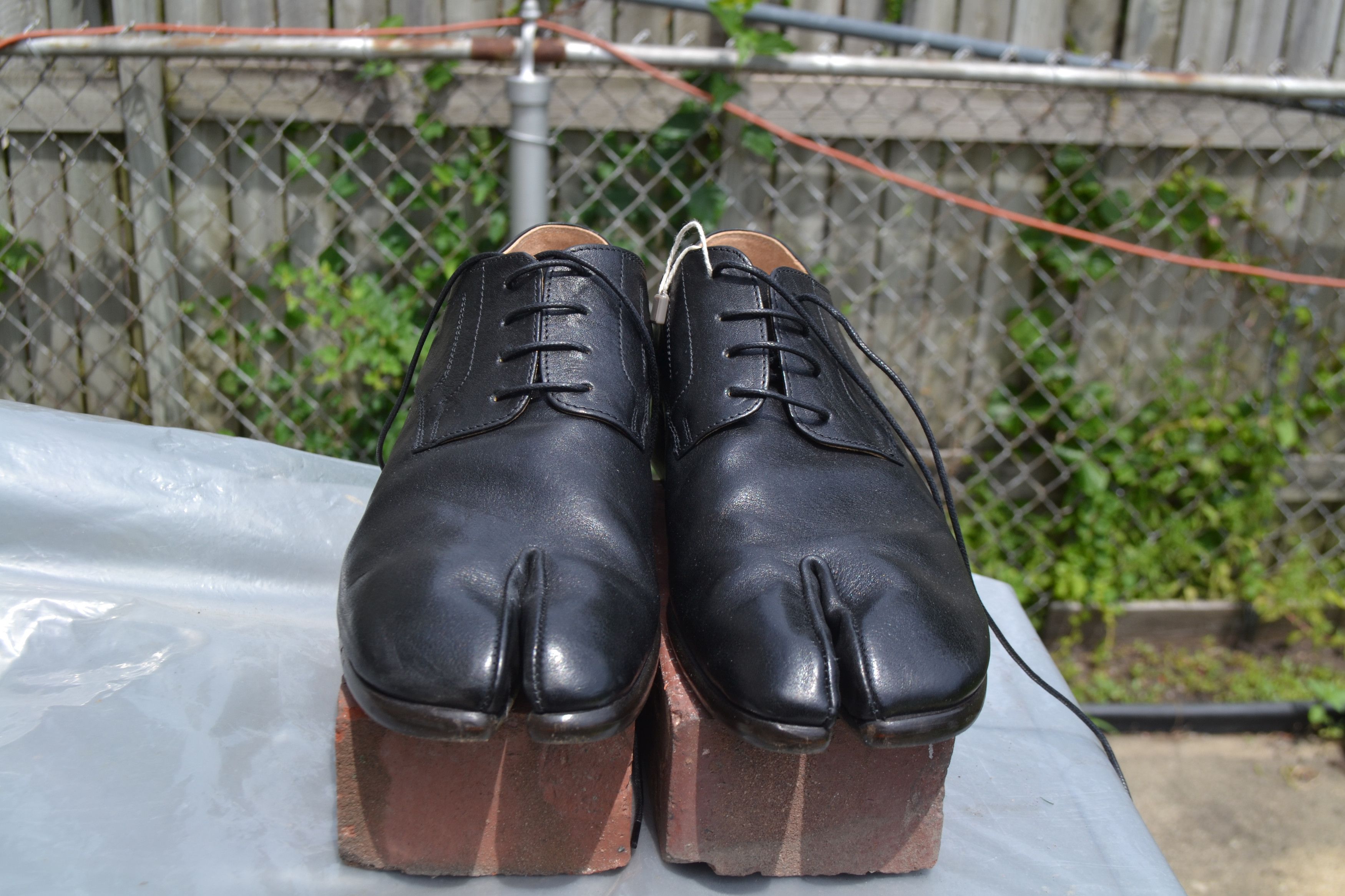 Tabi Toe Oxford Lace-Ups