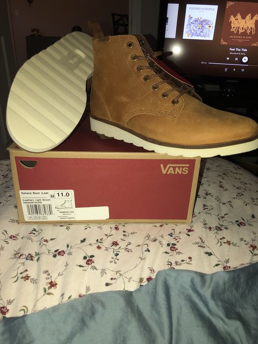 Vans sahara outlet boots