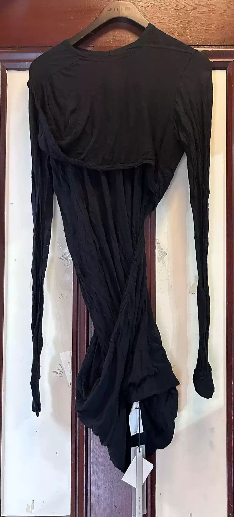 Rick Owens Rick OwensBlack irregular people have long sleeves. Size US XS / EU 42 / 0 - 4 Thumbnail