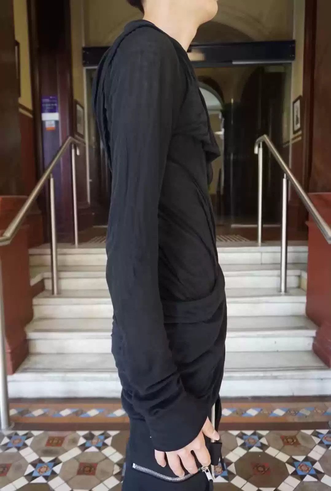 Rick Owens Rick OwensBlack irregular people have long sleeves. Size US XS / EU 42 / 0 - 2 Thumbnail