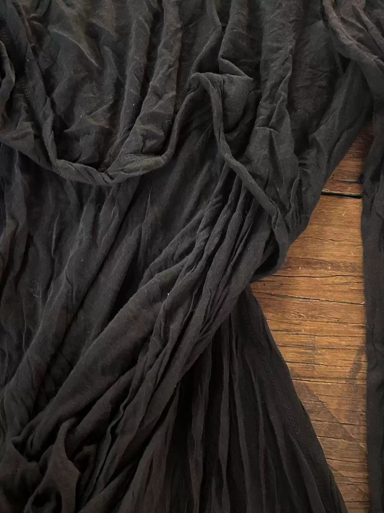 Rick Owens Rick OwensBlack irregular people have long sleeves. Size US XS / EU 42 / 0 - 7 Thumbnail