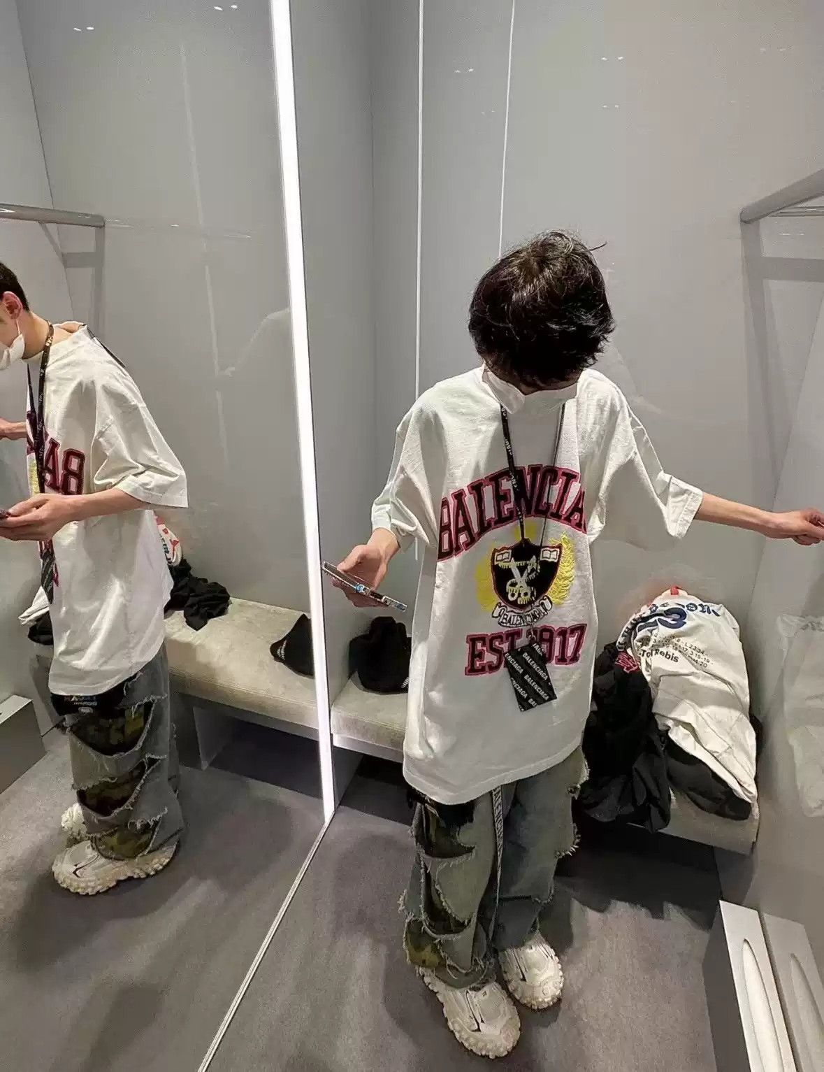 Balenciaga Balenciaga 23SS Scissors Crown Wheat Ear White Red Logo Short sleeved T-shirt Size US M / EU 48-50 / 2 - 2 Thumbnail