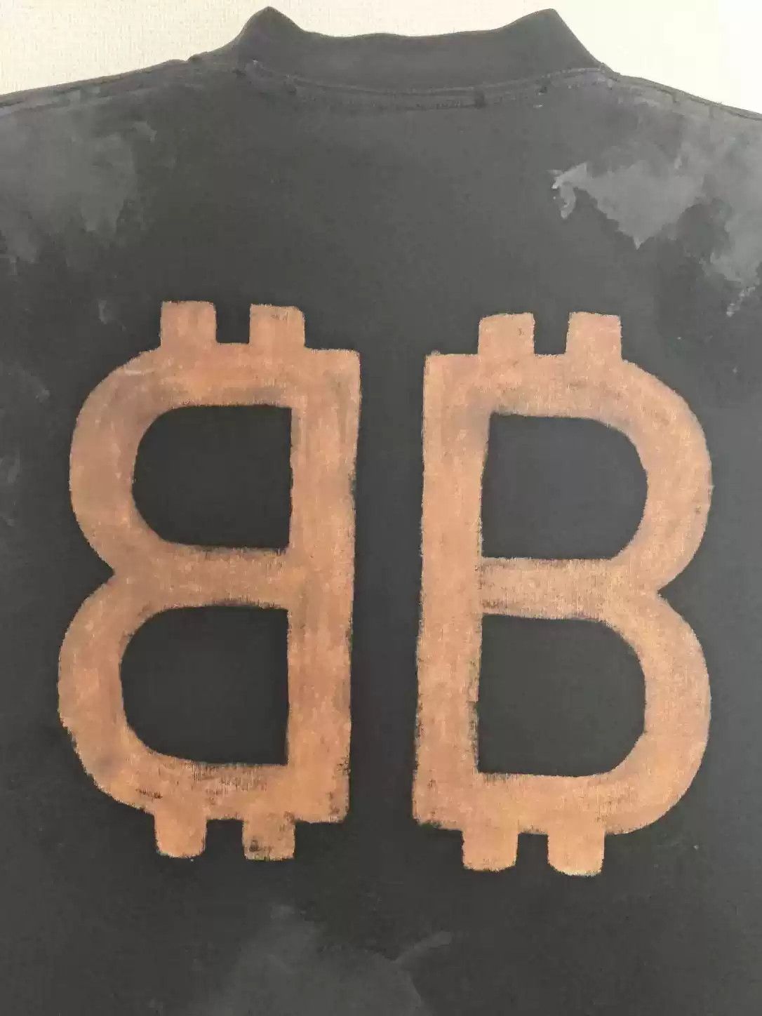 Balenciaga Balenciaga 23FW mud dyed Bitcoin distressed short sleeved T-shirt Size US L / EU 52-54 / 3 - 4 Thumbnail