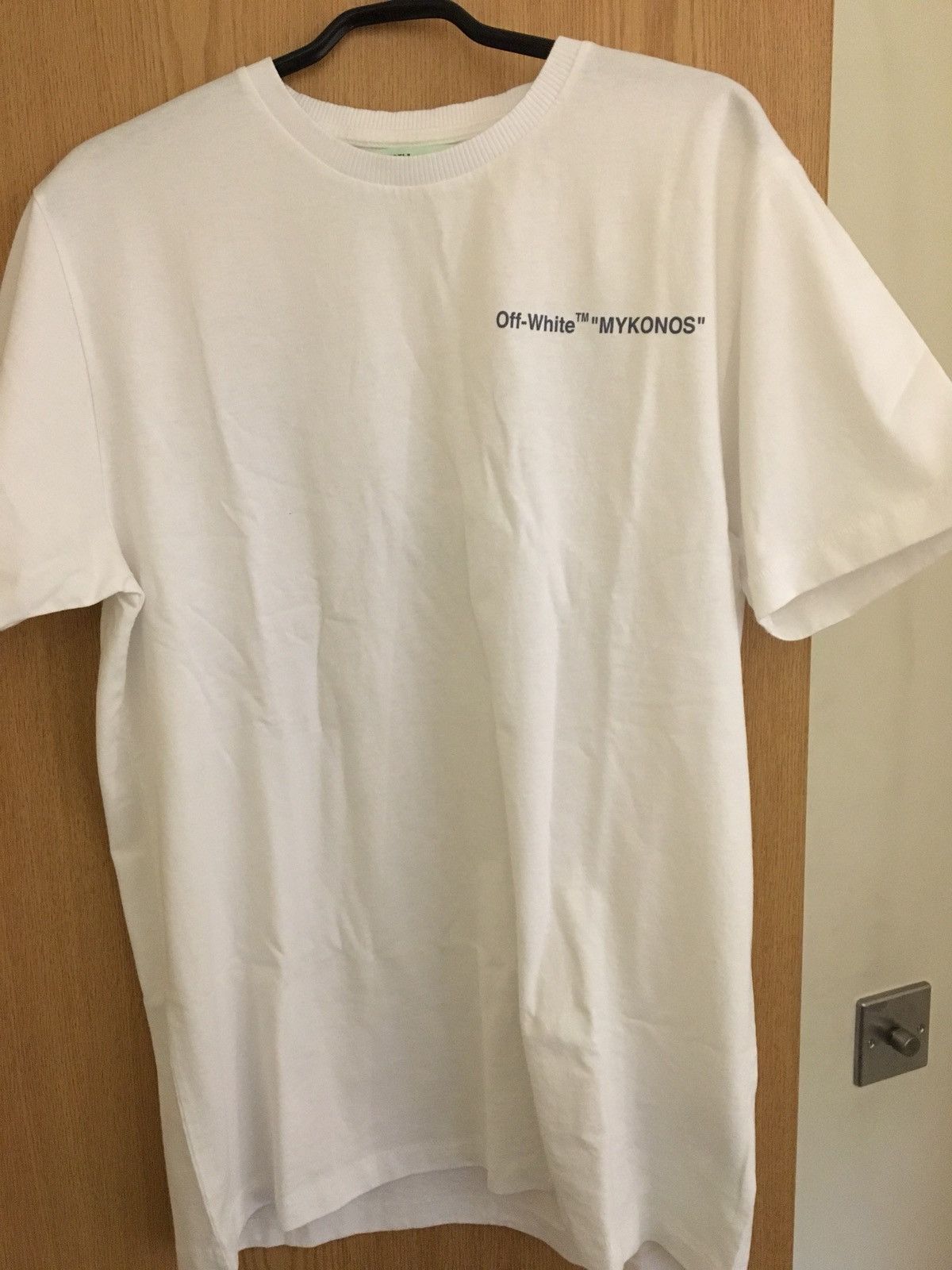 Off white mykonos t sales shirt