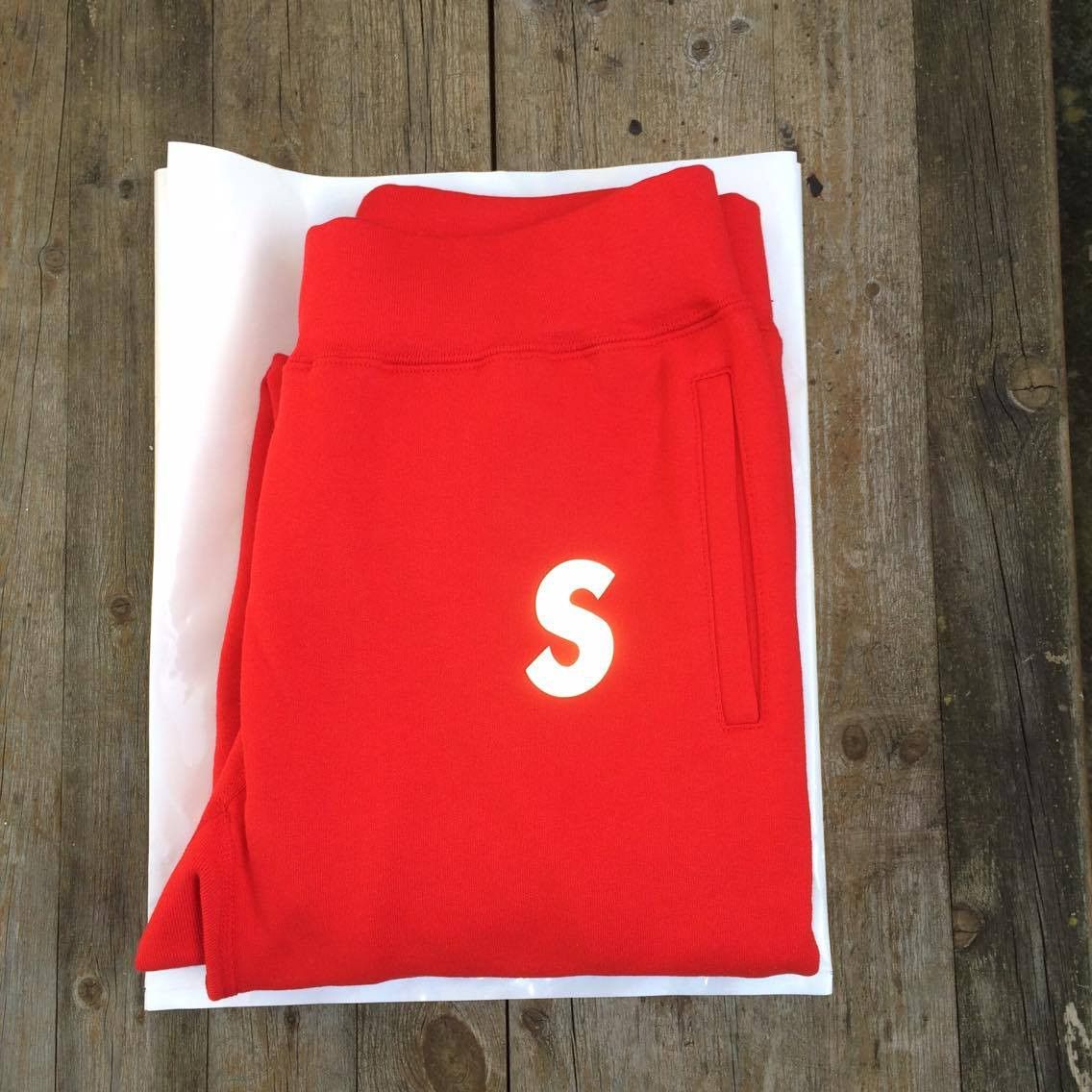 Supreme S Logo Sweatpant (FW22) Red