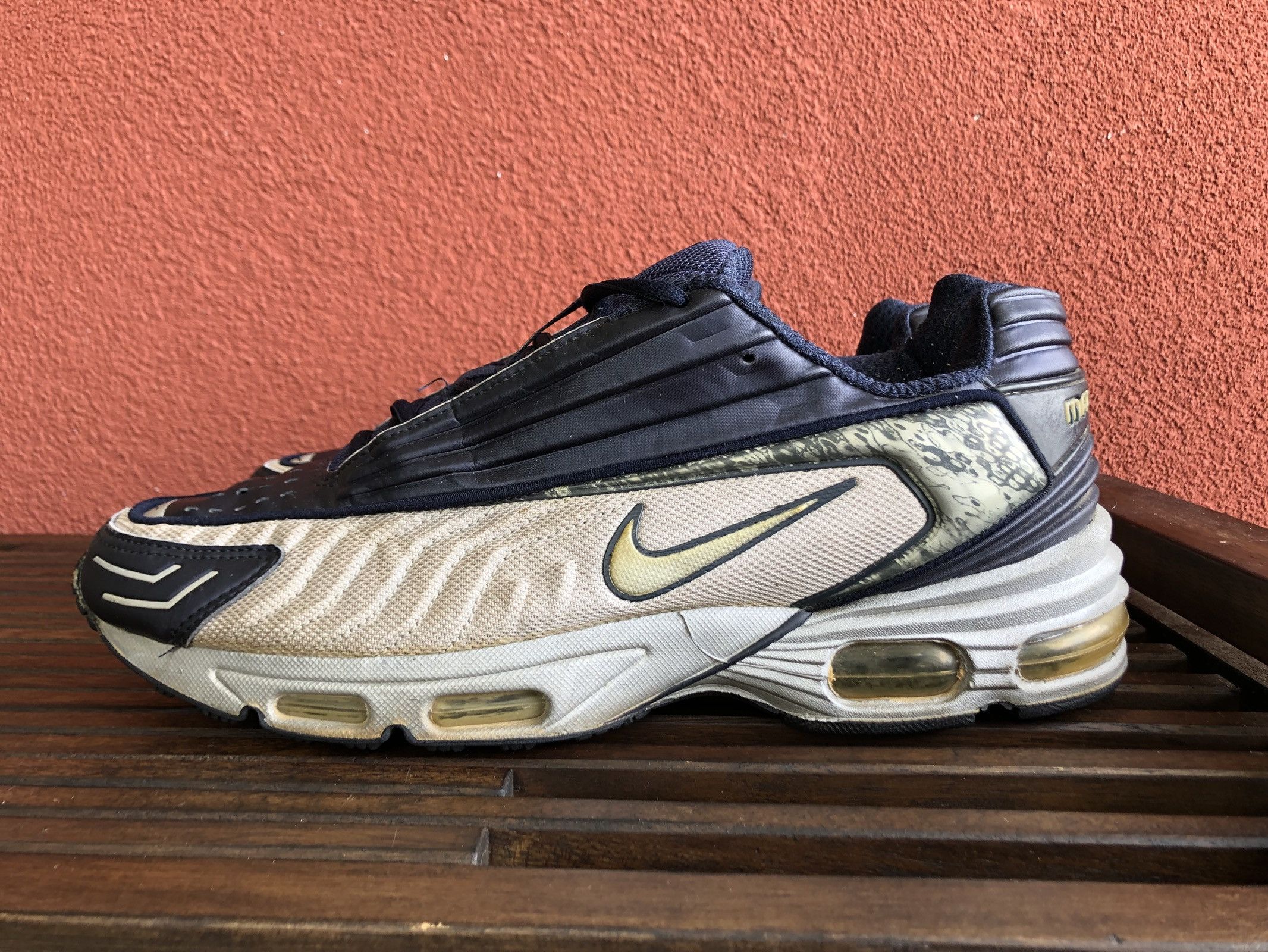 Nike Vintage Nike Air Max Tailwind 2001 TN RARE NAVY METALLIC SILVER Grailed