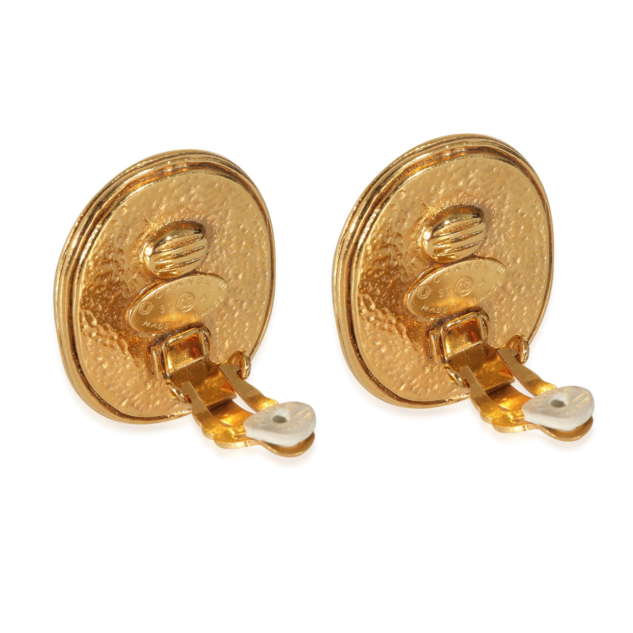 Chanel Vintage Chanel 1993 Gold Tone CC Navy Blue Resin Clip On Earrings Size ONE SIZE - 3 Thumbnail