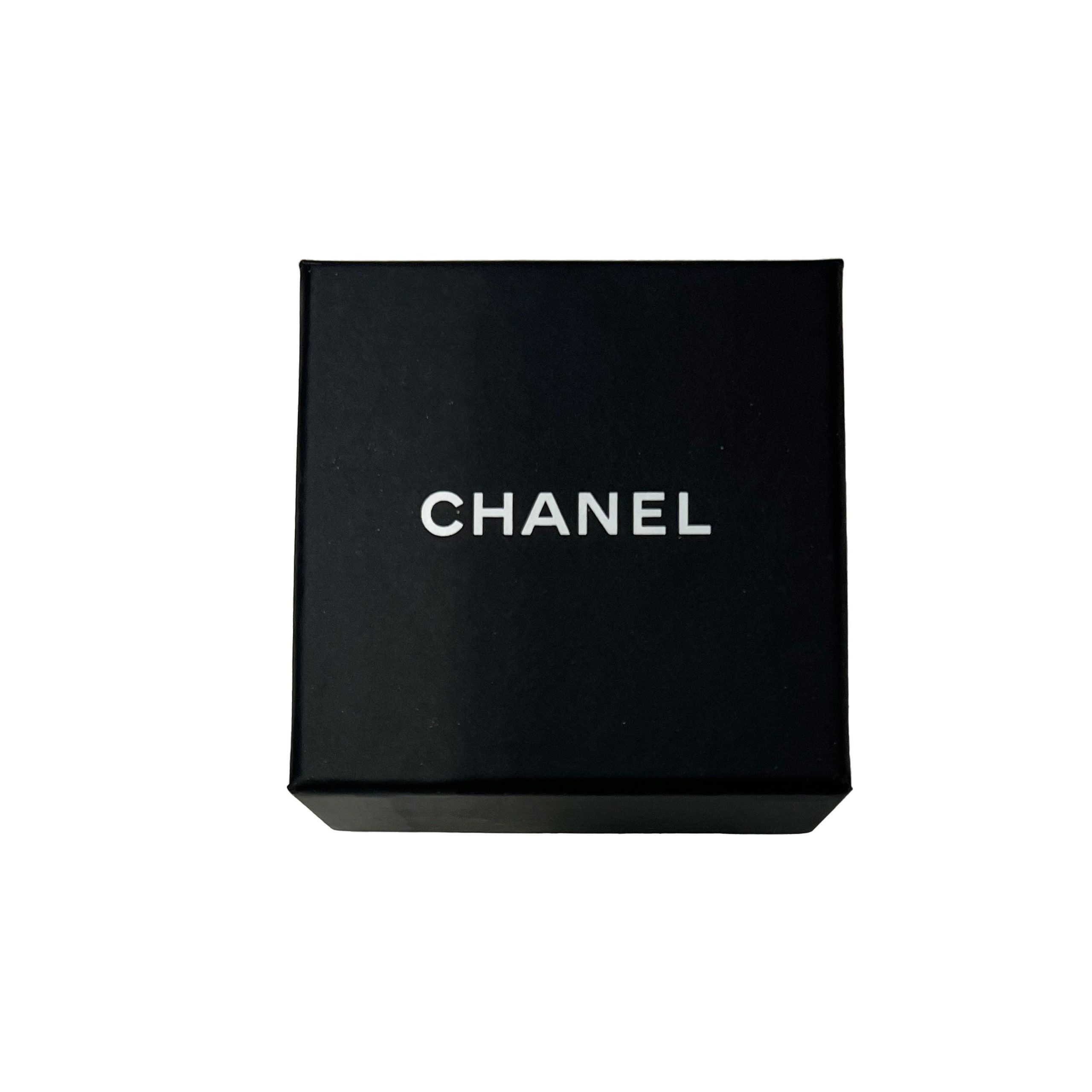 Chanel Silver Tone Chanel 2021 CC Strass Earrings Size ONE SIZE - 4 Thumbnail