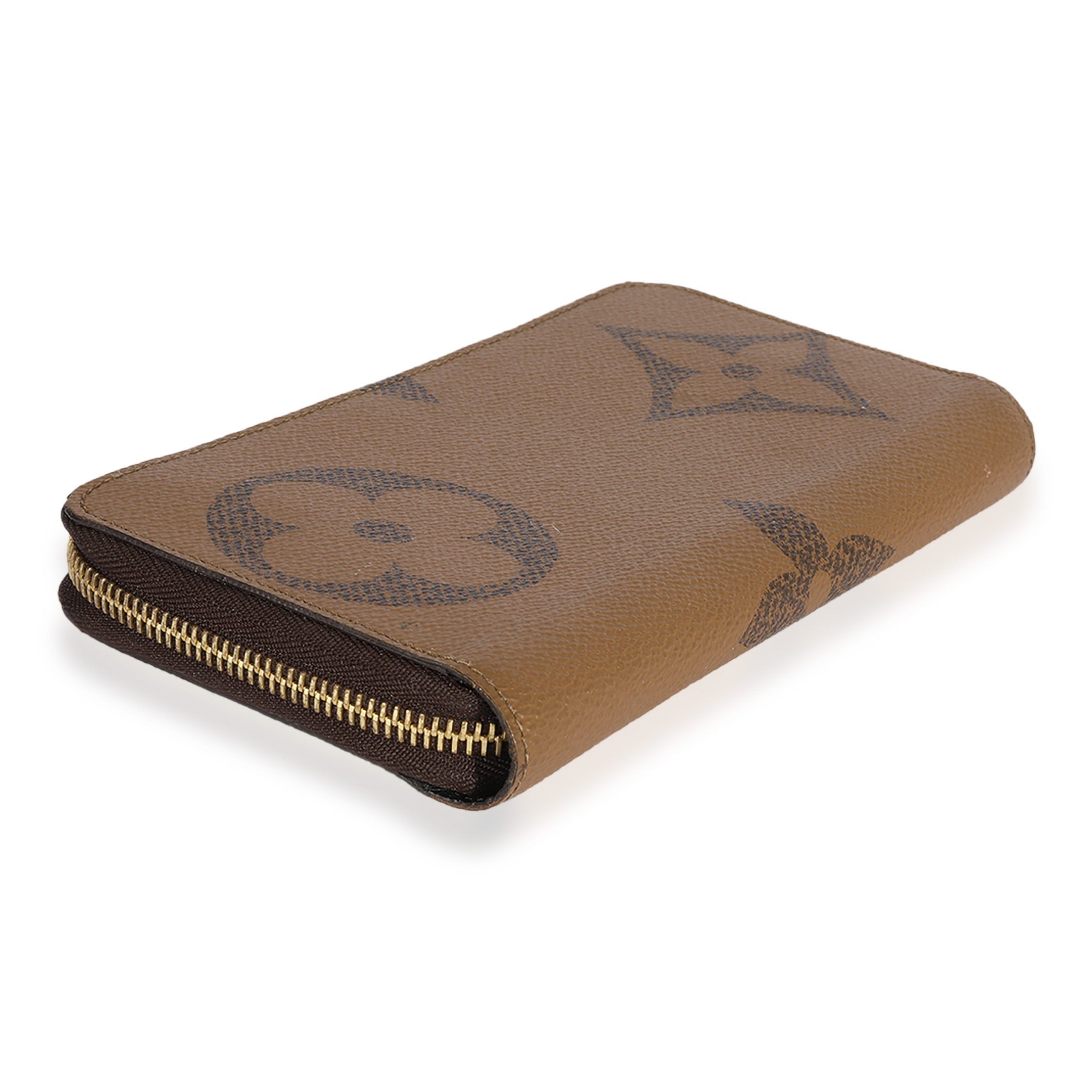 Louis Vuitton Louis Vuitton Monogram Giant Zippy Wallet Size ONE SIZE - 4 Thumbnail