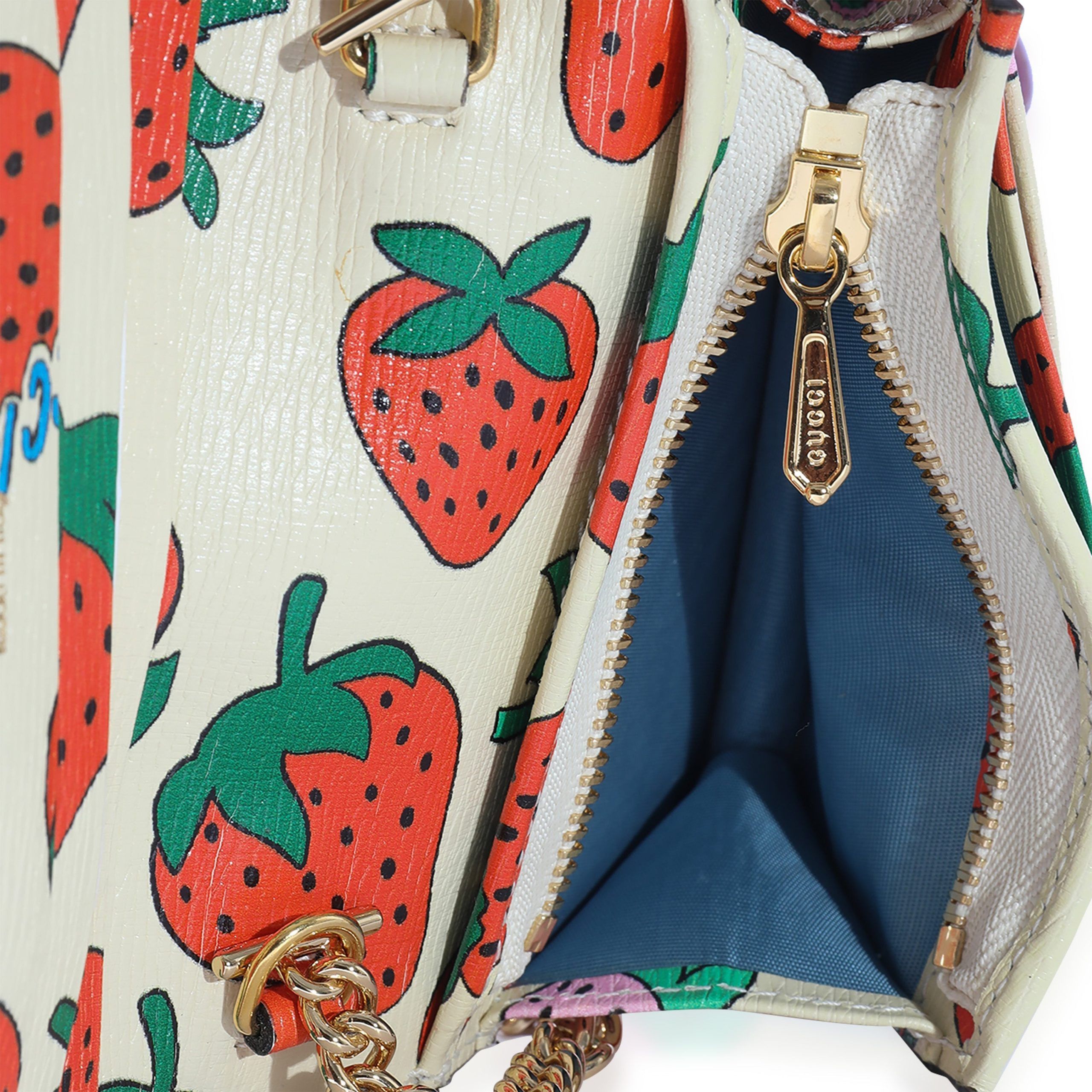 Gucci Gucci Creme Calfskin Strawberry Print Zumi Chain Card Case Size ONE SIZE - 4 Thumbnail