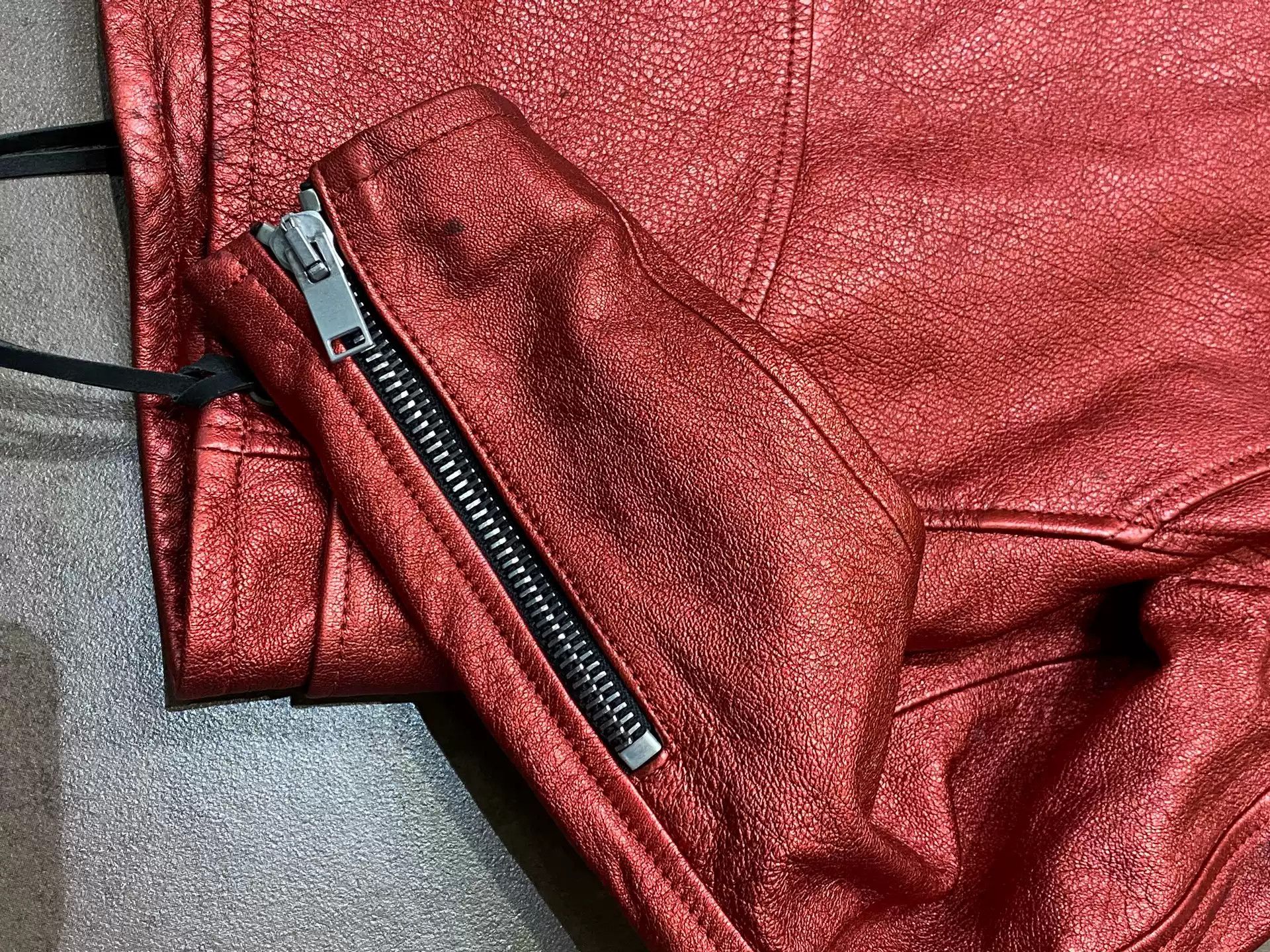Saint Laurent Paris Saint Laurent Paris Slp female L17 leather clothing Size US M / EU 48-50 / 2 - 9 Thumbnail