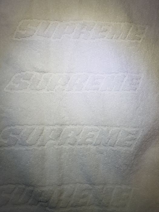 Supreme Supreme Debossed logo Beach Towel | Grailed