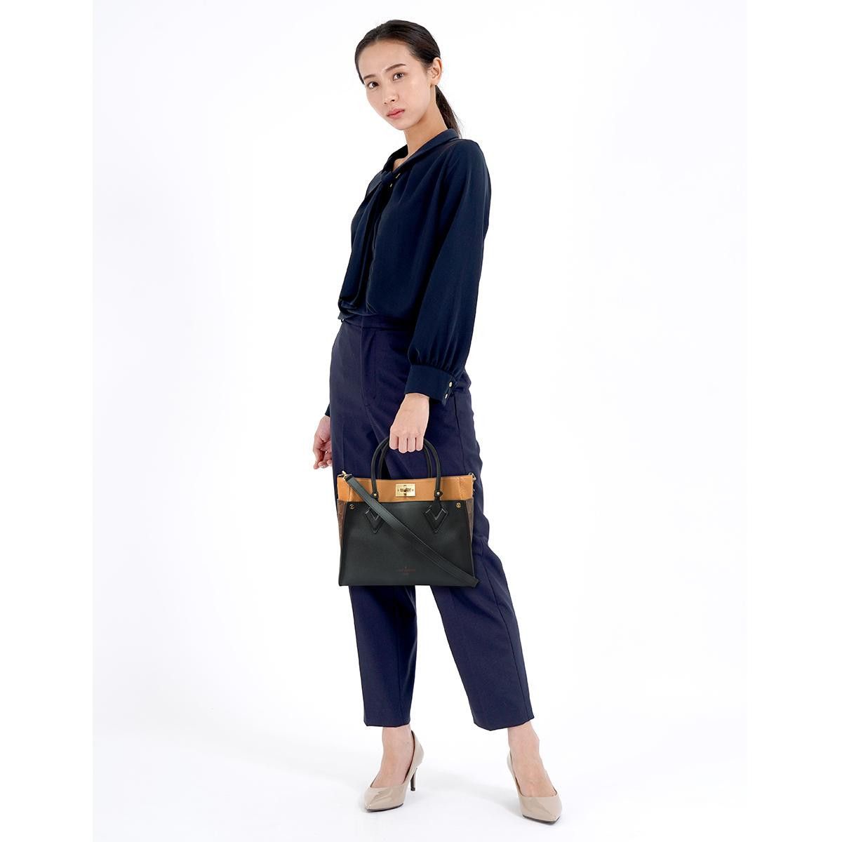 Louis Vuitton On My Side 2way Tote Bag Monogram Cowhide Noir