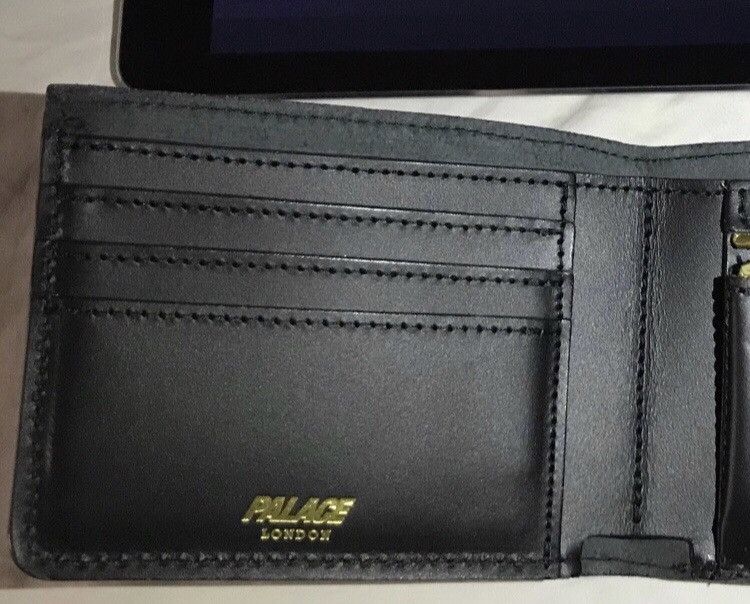 Palace Palace Billfold Wallet | Grailed 