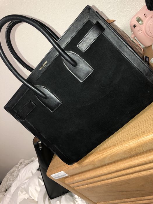 Saint laurent sac de jour online sizes