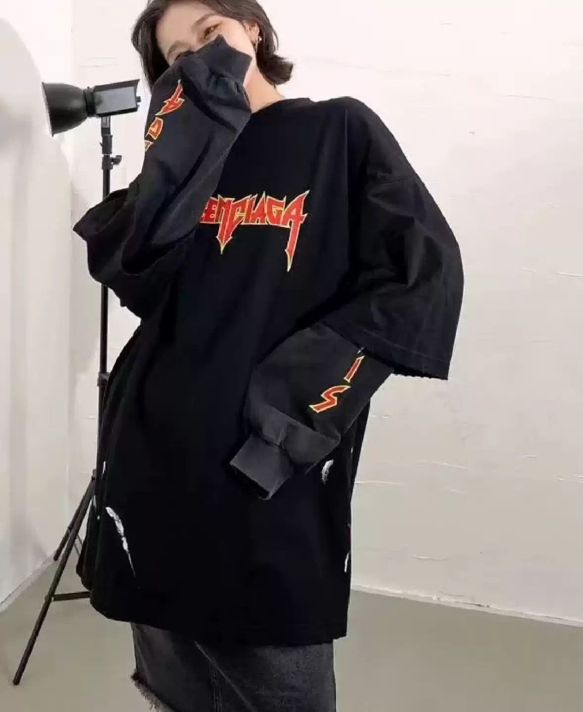 Balenciaga BALENCIAGA Flame Gothic Letter Ice Crack Print Long Sleeve Size US L / EU 52-54 / 3 - 2 Thumbnail
