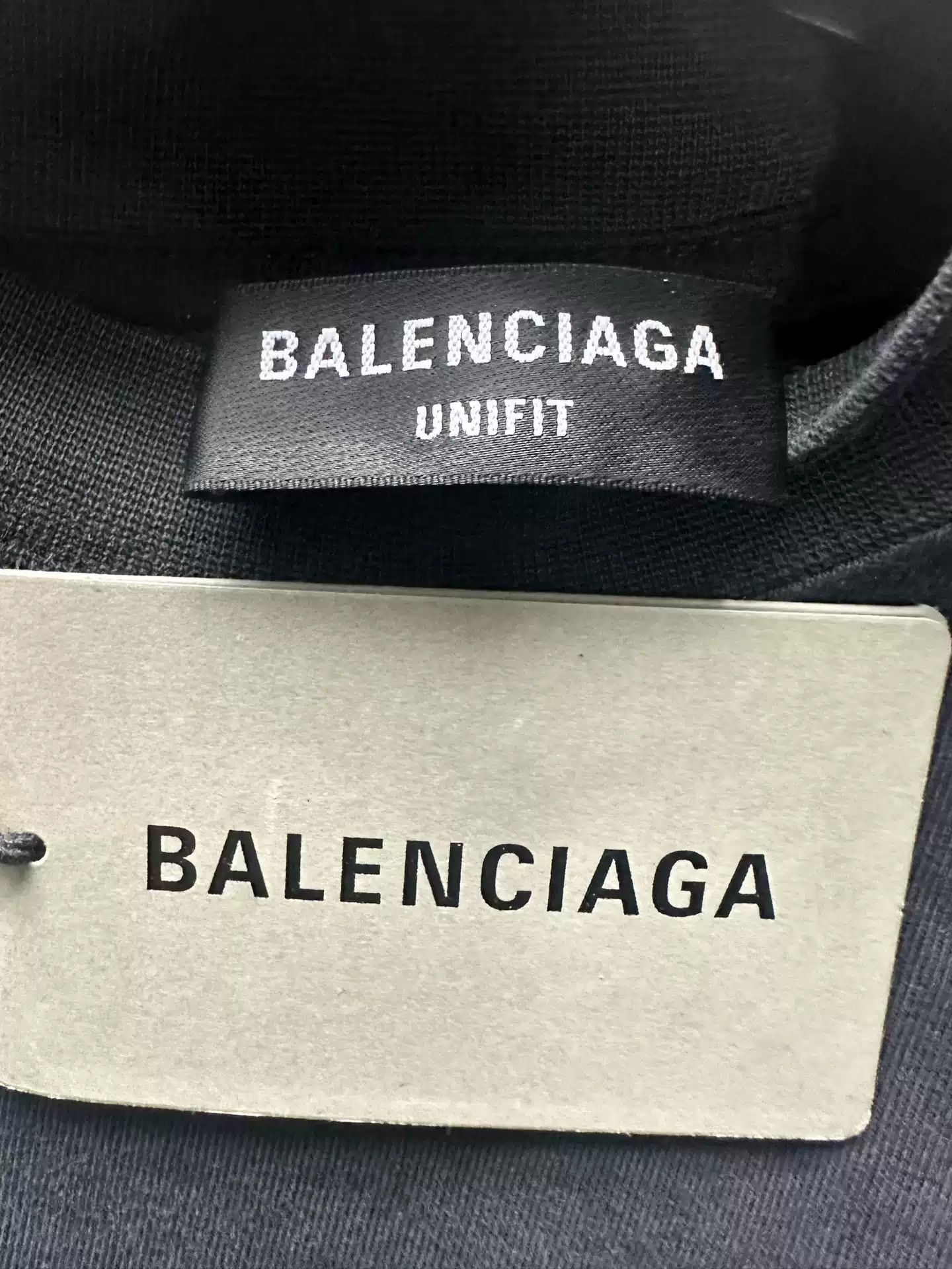 Balenciaga Balenciaga22SS Inverted and Inverted Portrait Band Washed and Damaged Long Sleeves Size US M / EU 48-50 / 2 - 5 Thumbnail
