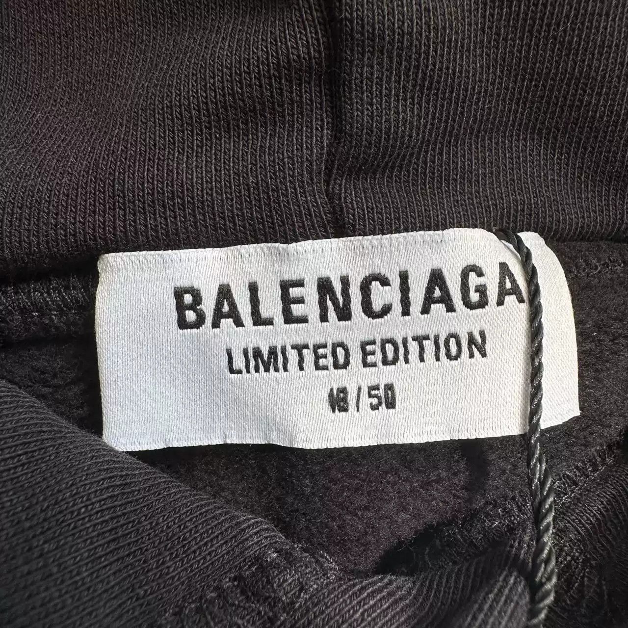 Balenciaga Balenciaga SS22 City Collection Beijing Exclusive Embroidered Logo Hoodie Size US S / EU 44-46 / 1 - 6 Thumbnail