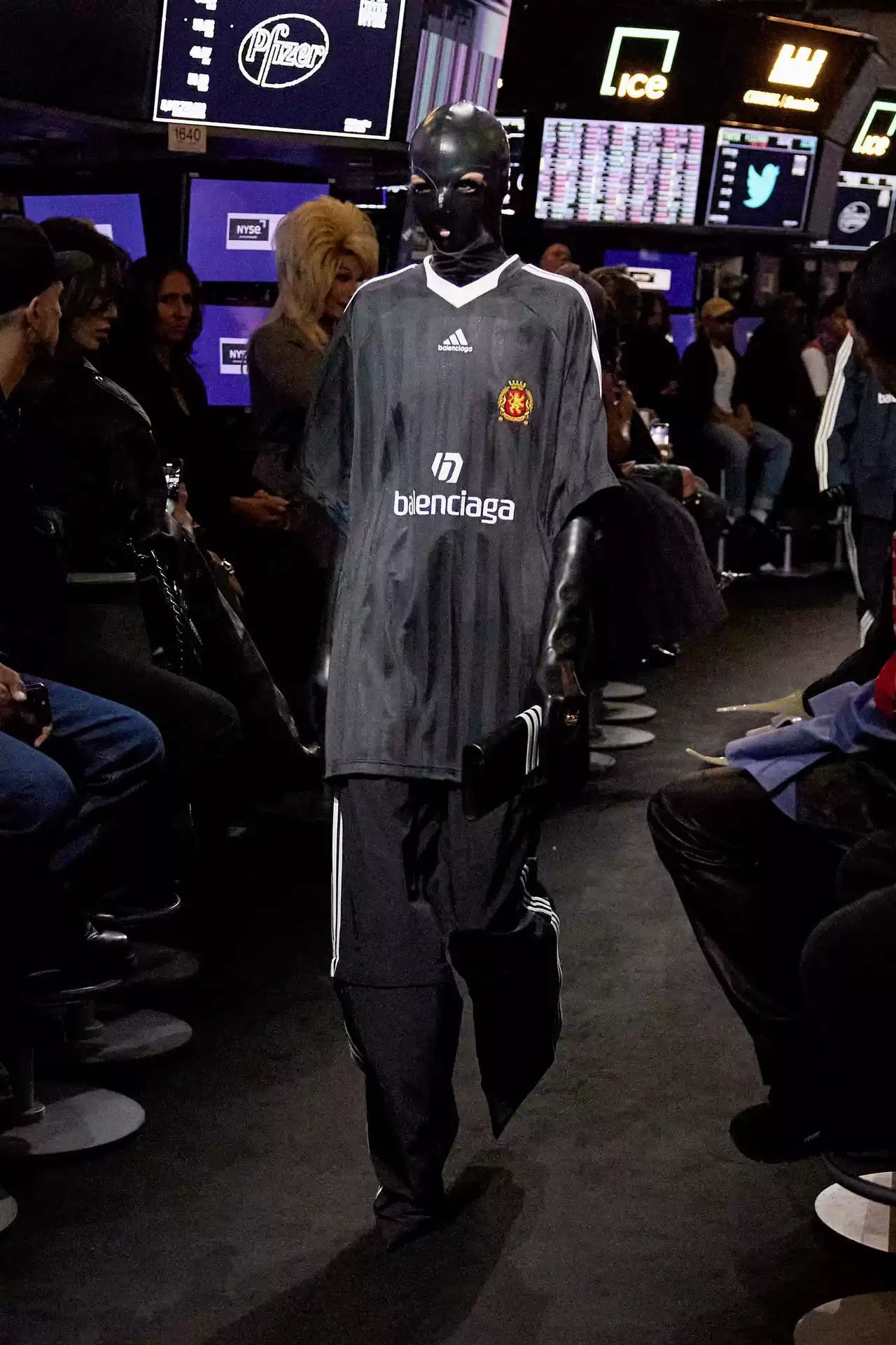 Balenciaga Balenciaga Adidas co branded 23ss showcasing