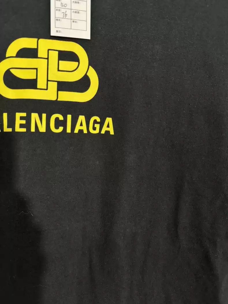Balenciaga Balenciaga yellow buckle short sleeved Size US L / EU 52-54 / 3 - 3 Thumbnail