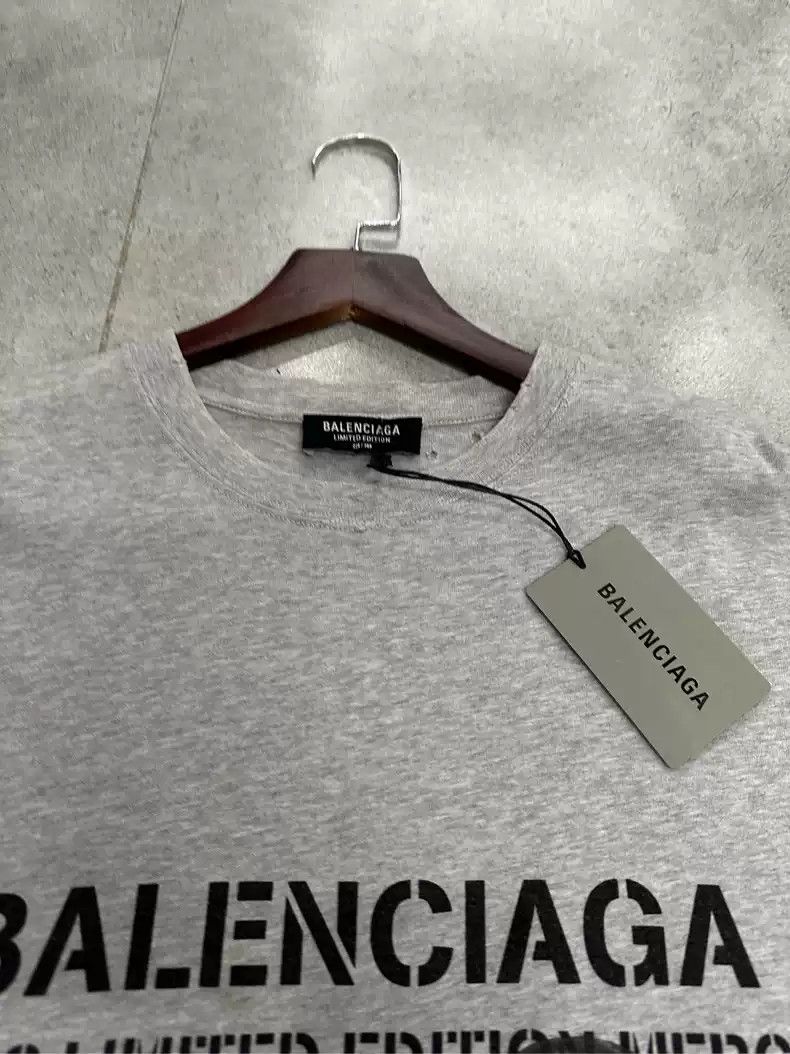 Balenciaga Balenciaga x rupaul Co branded Grey Short sleeved T-shirt Size US L / EU 52-54 / 3 - 4 Thumbnail