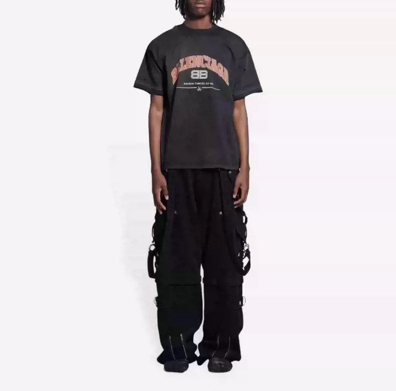 Balenciaga Balenciaga 22ss Maison Double B Letter Scissor Print Cracks, Wear and Tears, Worn Out, Washed Short sleeved T-shirt Size US S / EU 44-46 / 1 - 2 Thumbnail