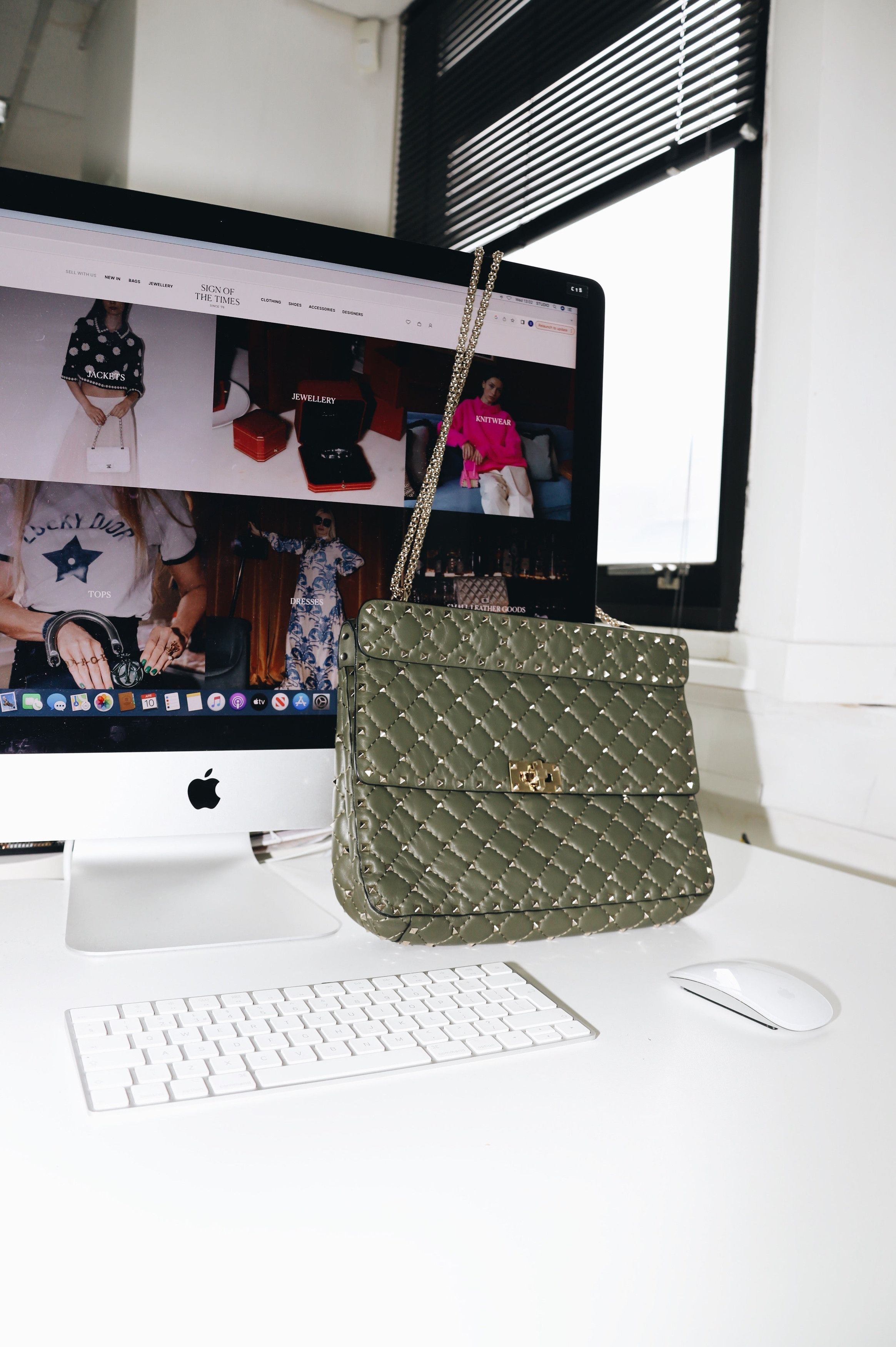 Green large nappa rockstud spike bag