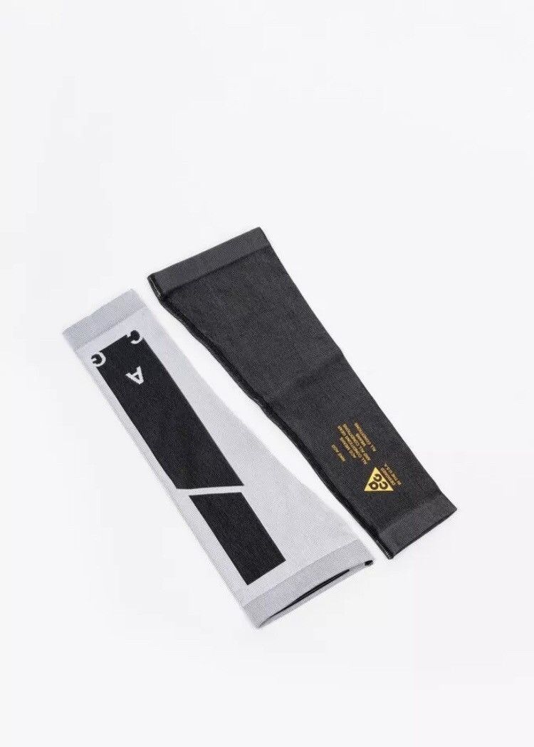 Newest nikelab m acg arm sleeves