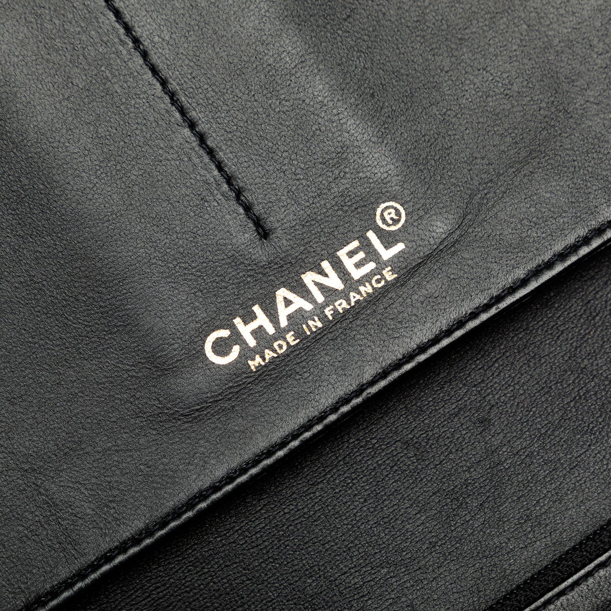 Chanel Chanel Tweed Chocolate Bar Camellia Clutch Size ONE SIZE - 6 Thumbnail